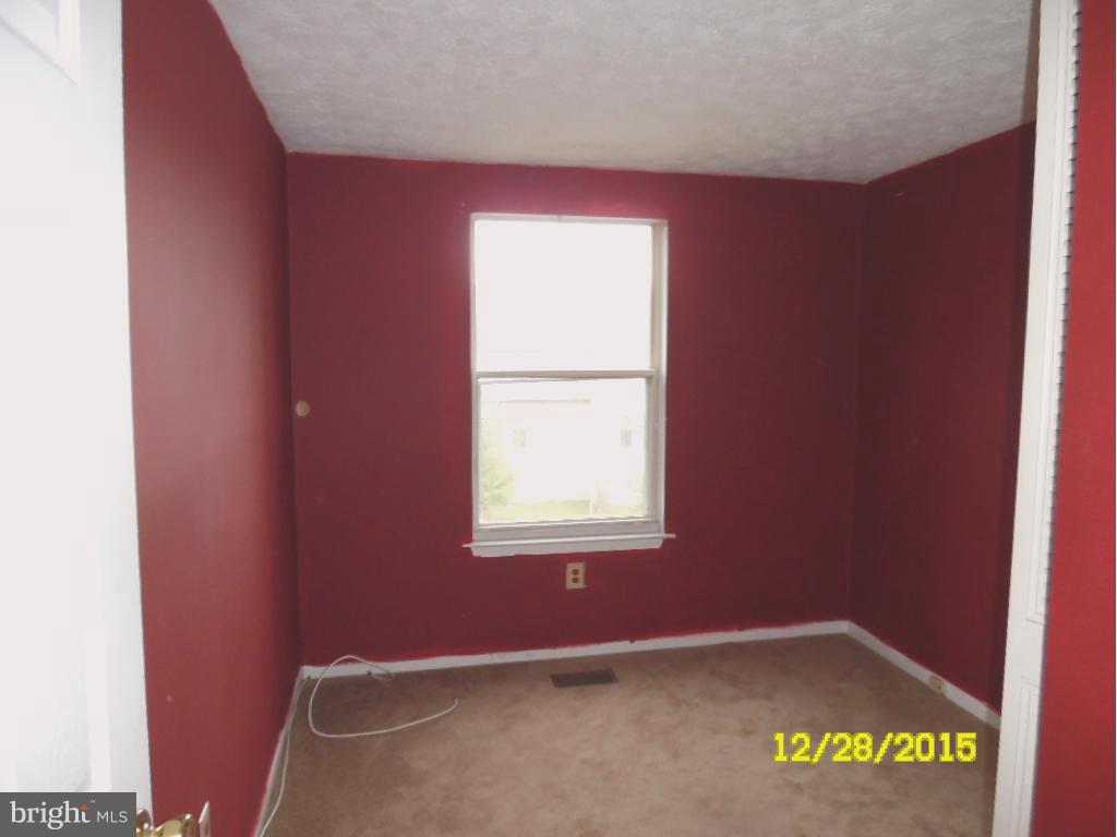 GLEN OAKS - Residential