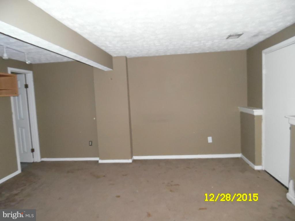 GLEN OAKS - Residential