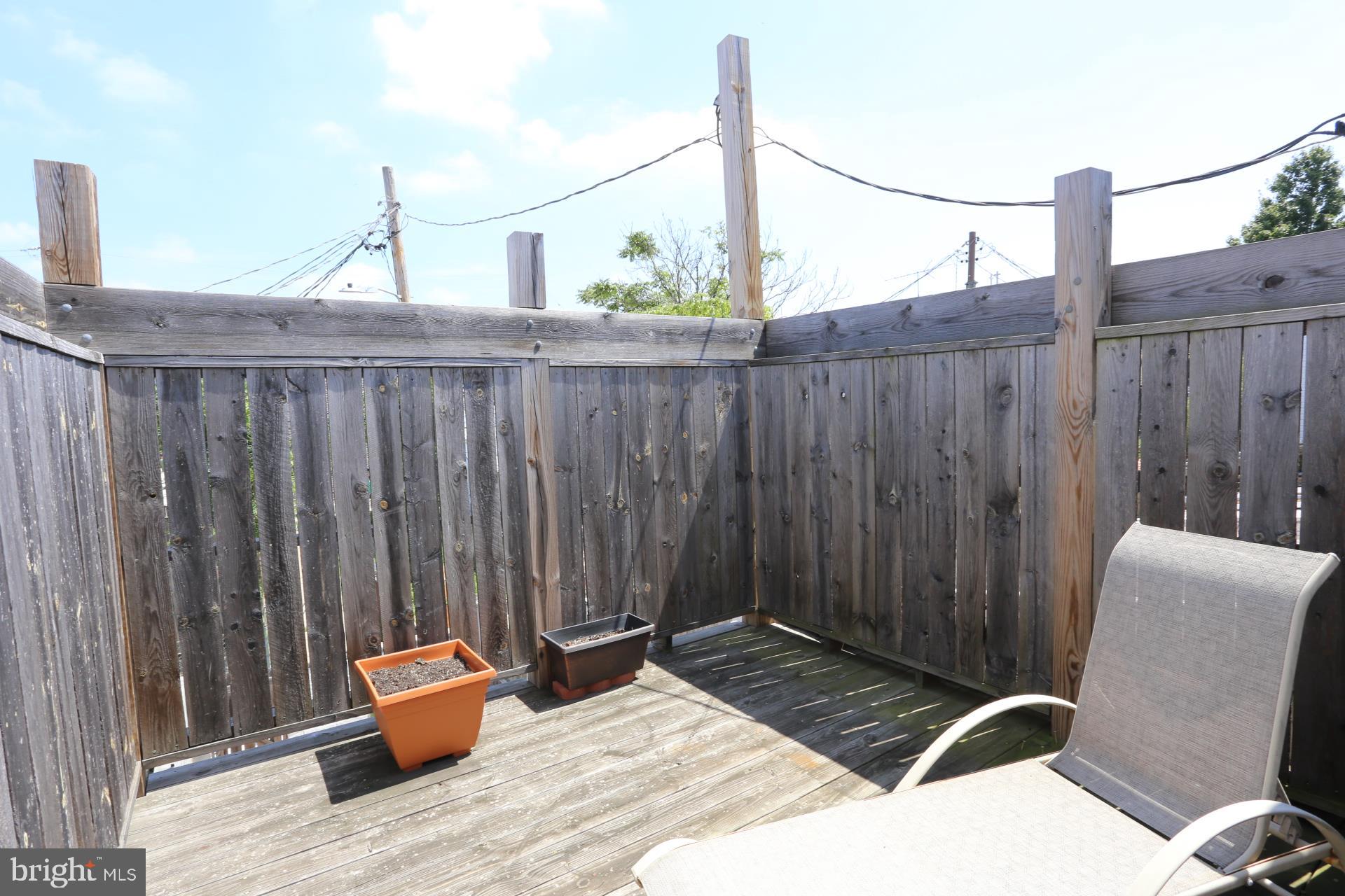 HIGHLANDTOWN - Residential Lease