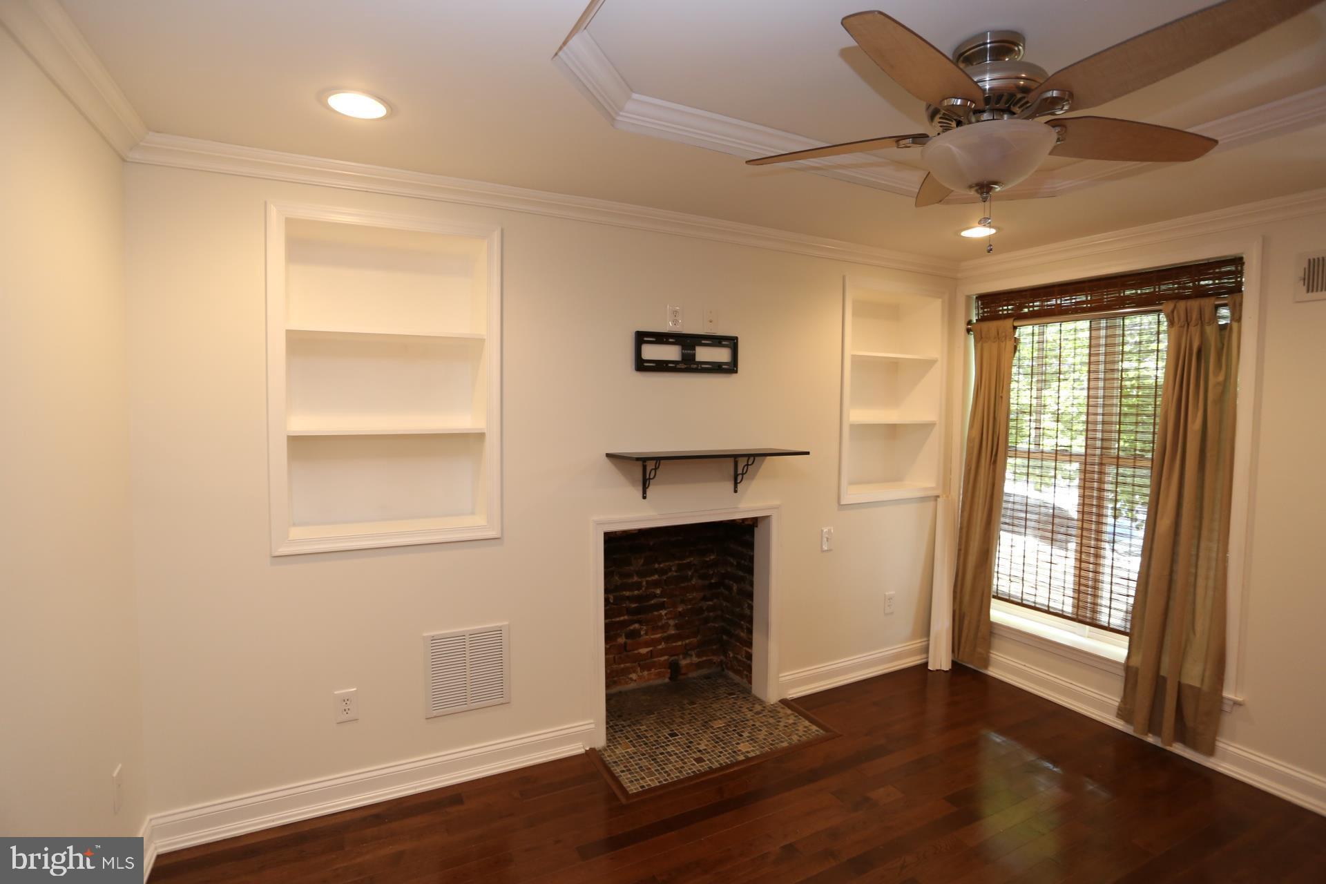 HIGHLANDTOWN - Residential Lease