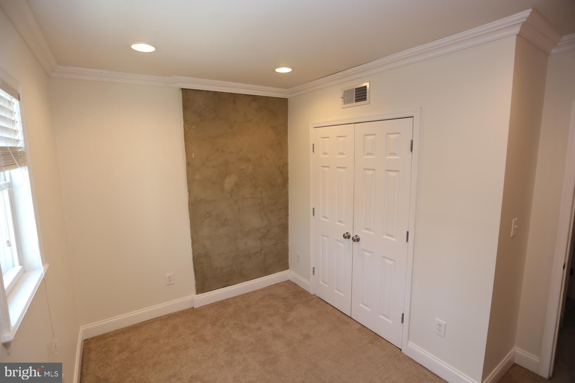 HIGHLANDTOWN - Residential Lease