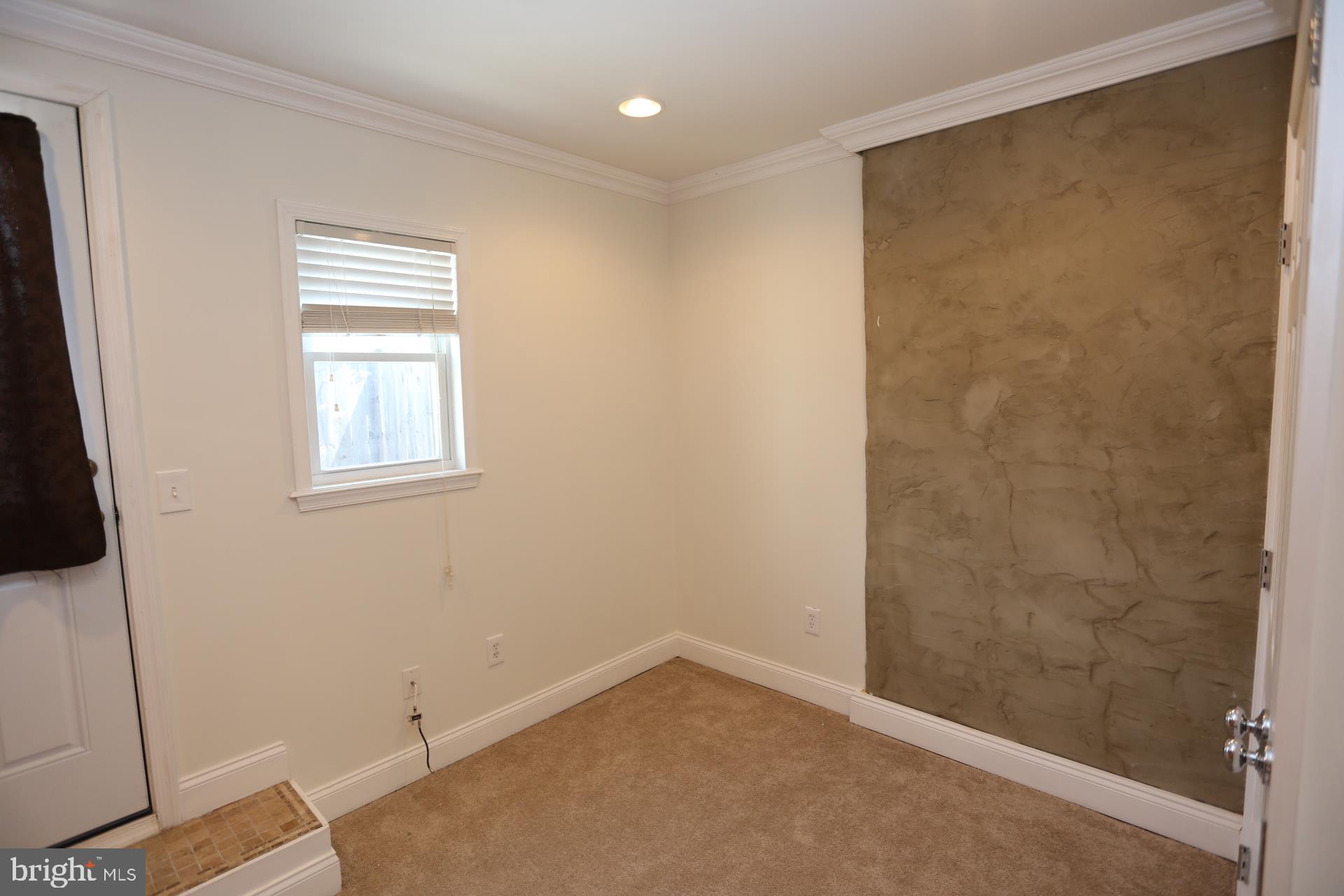 HIGHLANDTOWN - Residential Lease