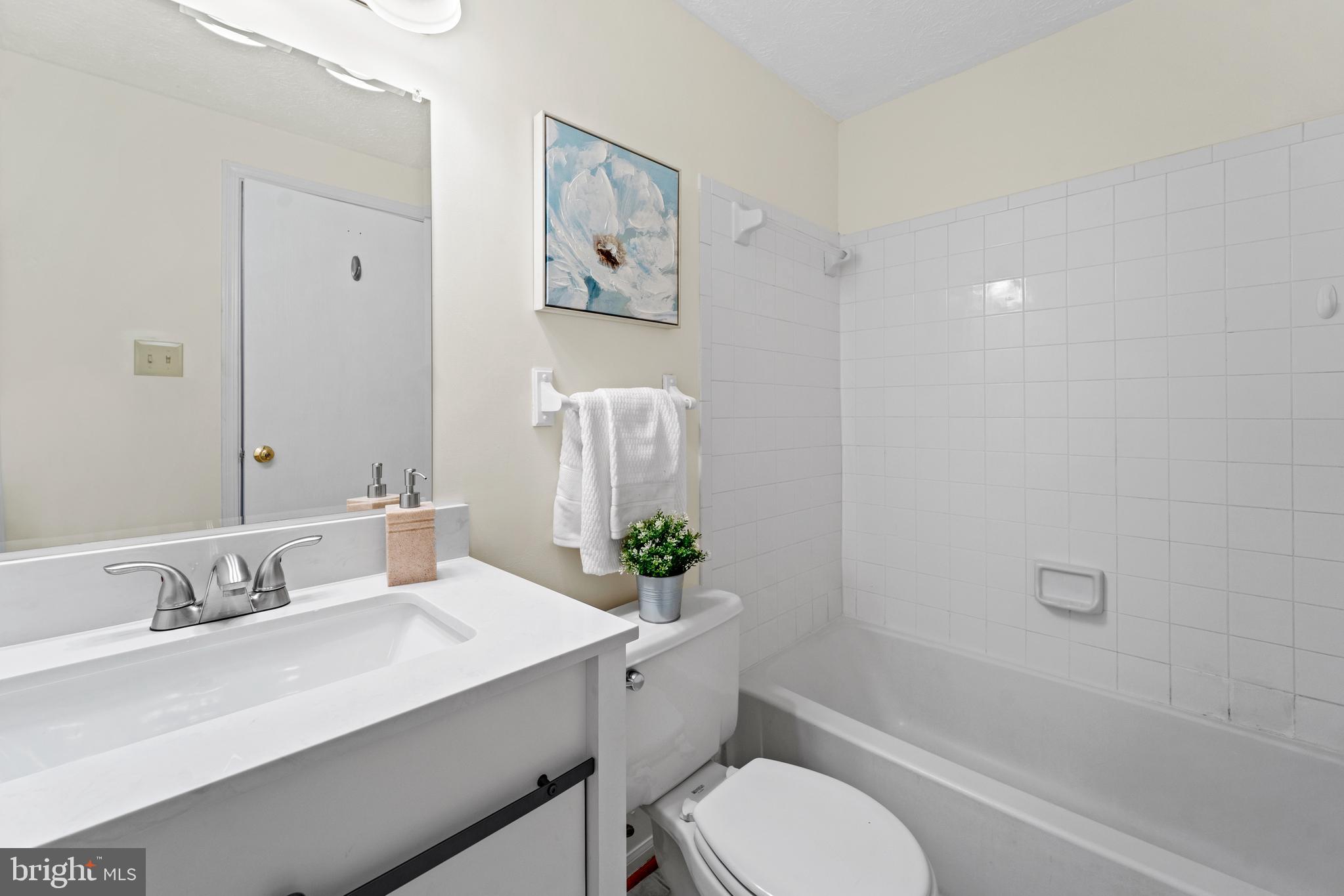 WATERS LANDING - Residential