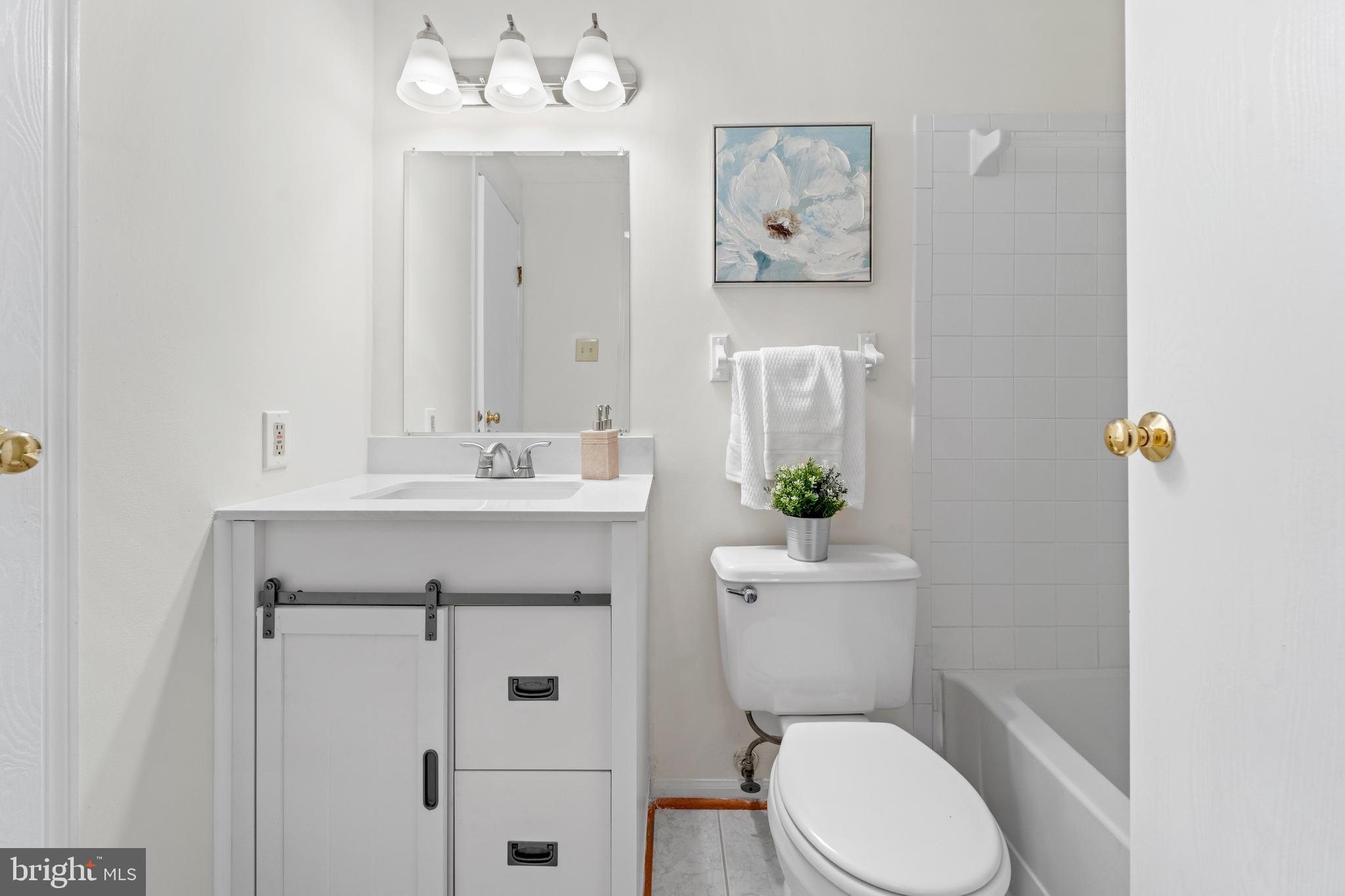 WATERS LANDING - Residential