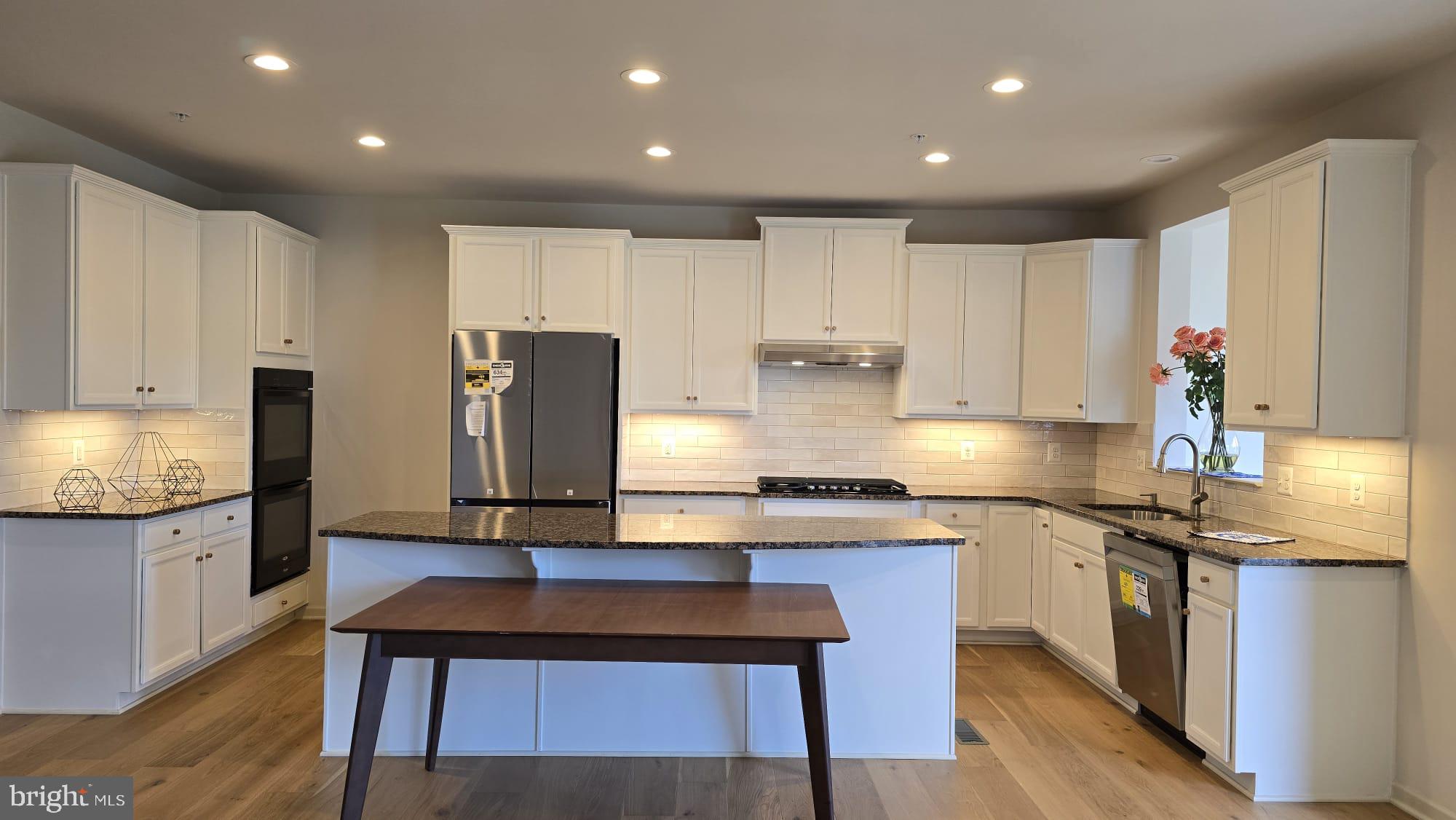 POPLAR RUN - Residential