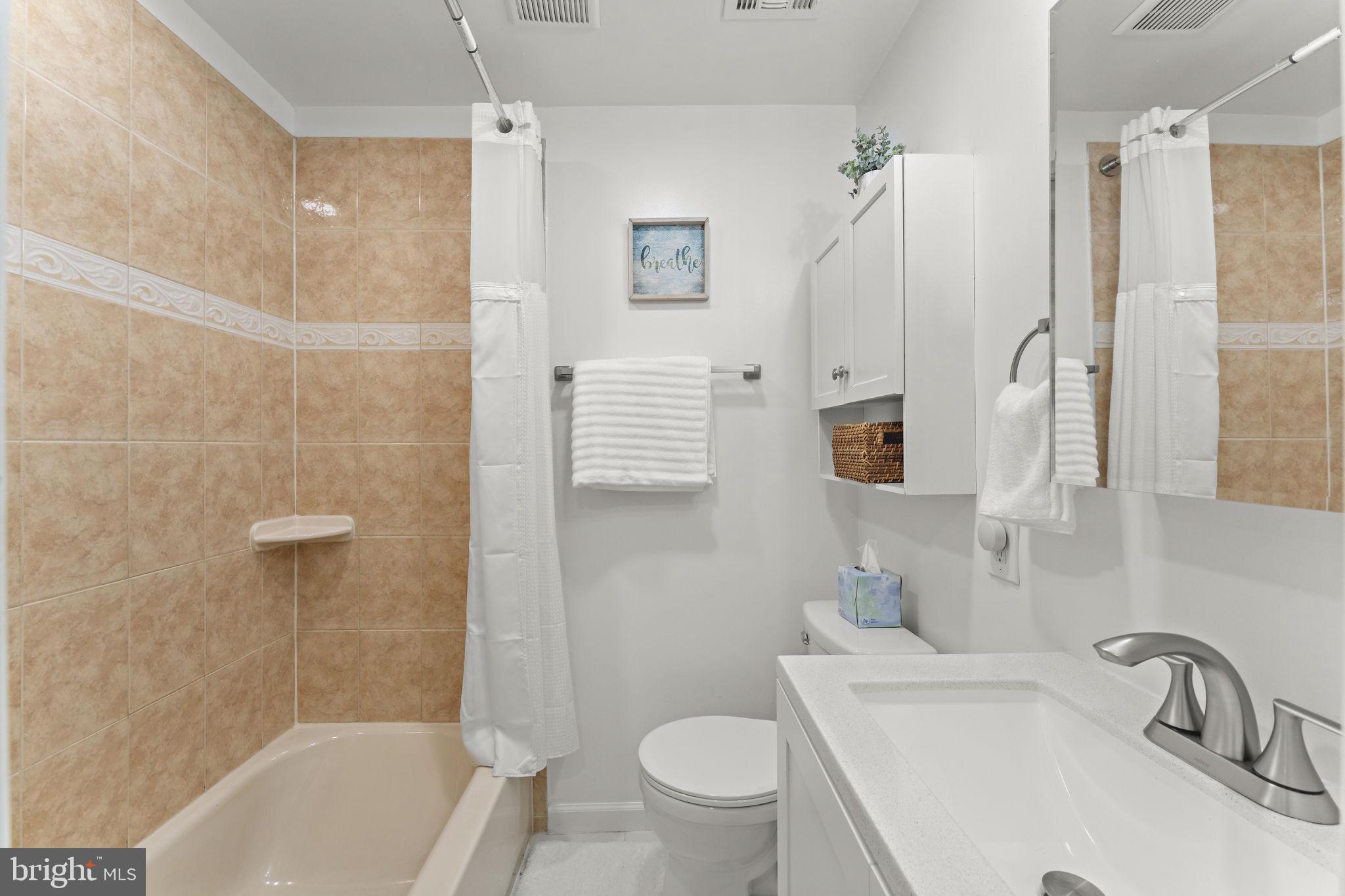 WHITNEY PARK - Residential