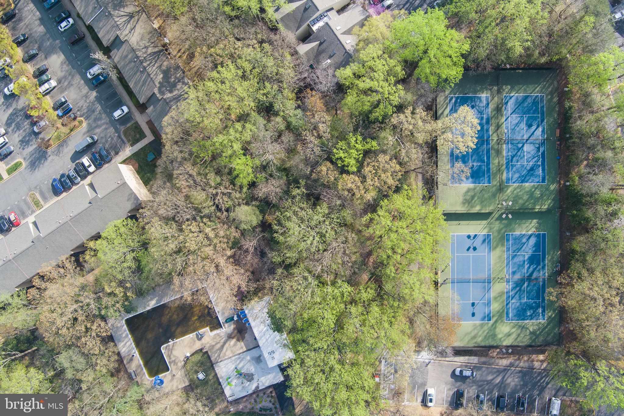 WHITNEY PARK - Residential