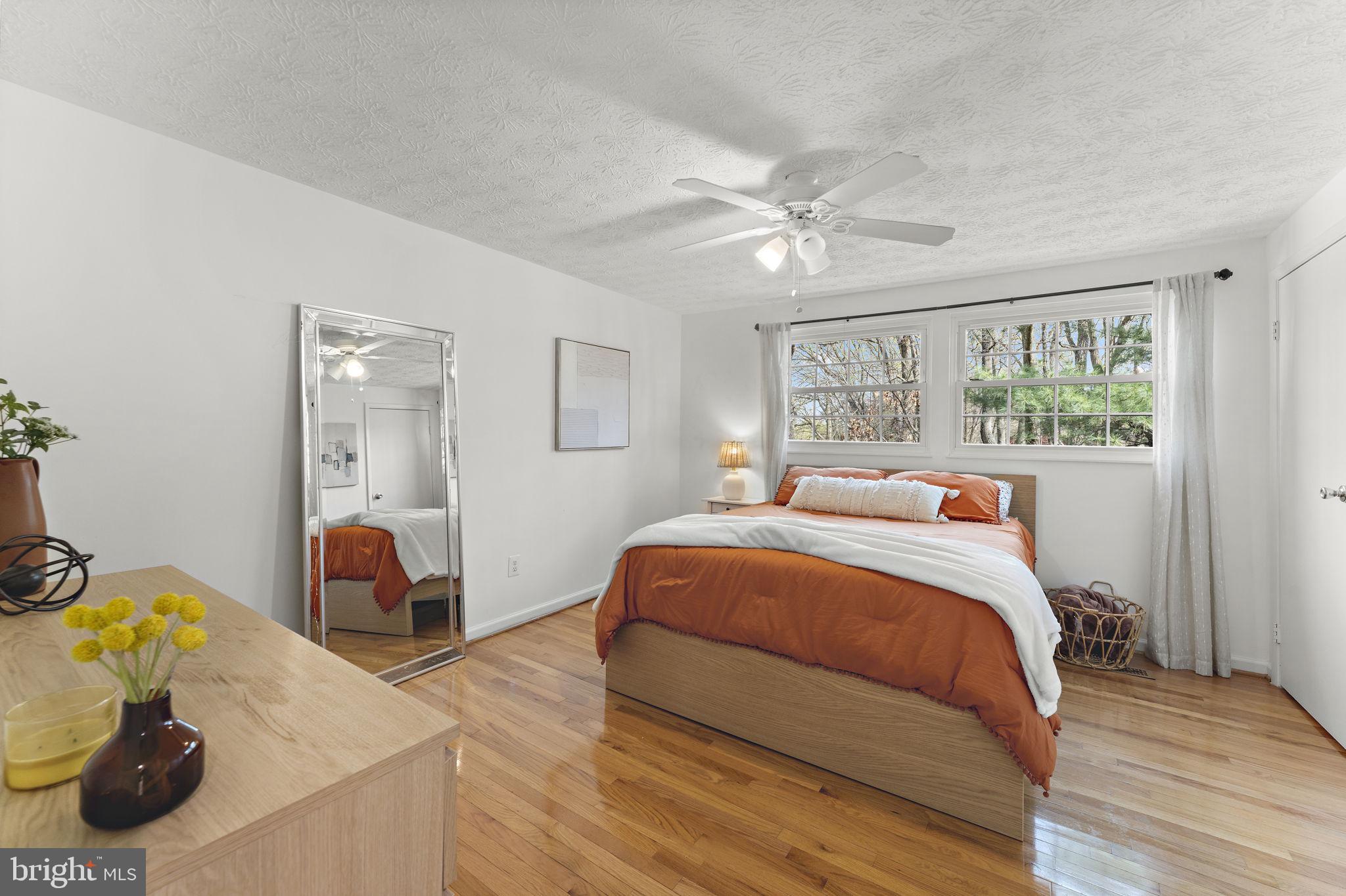 WHITNEY PARK - Residential