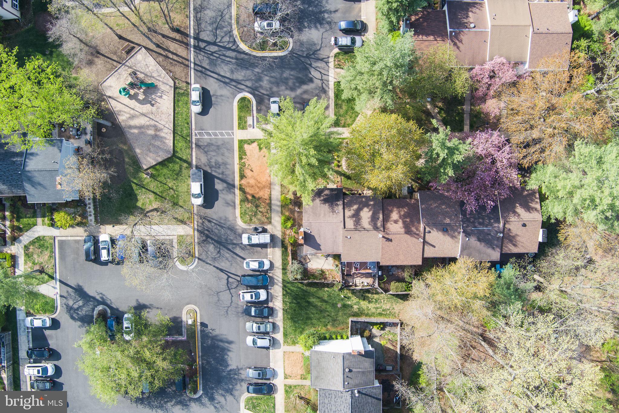 WHITNEY PARK - Residential