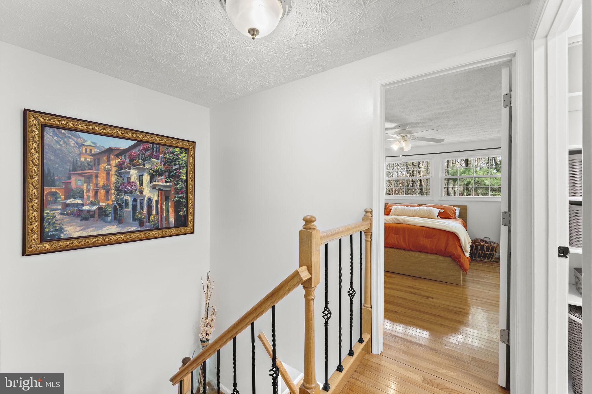 WHITNEY PARK - Residential