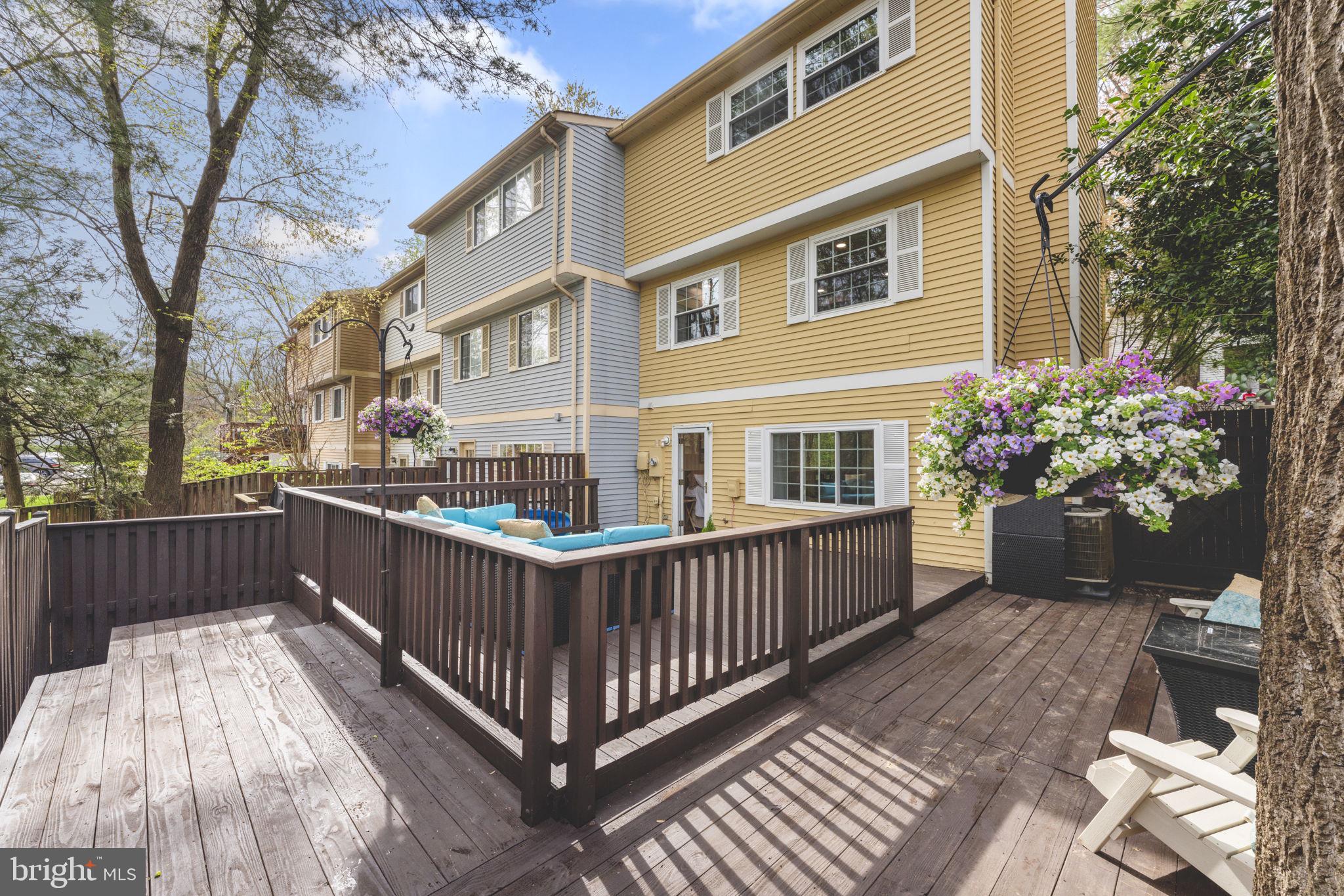 WHITNEY PARK - Residential