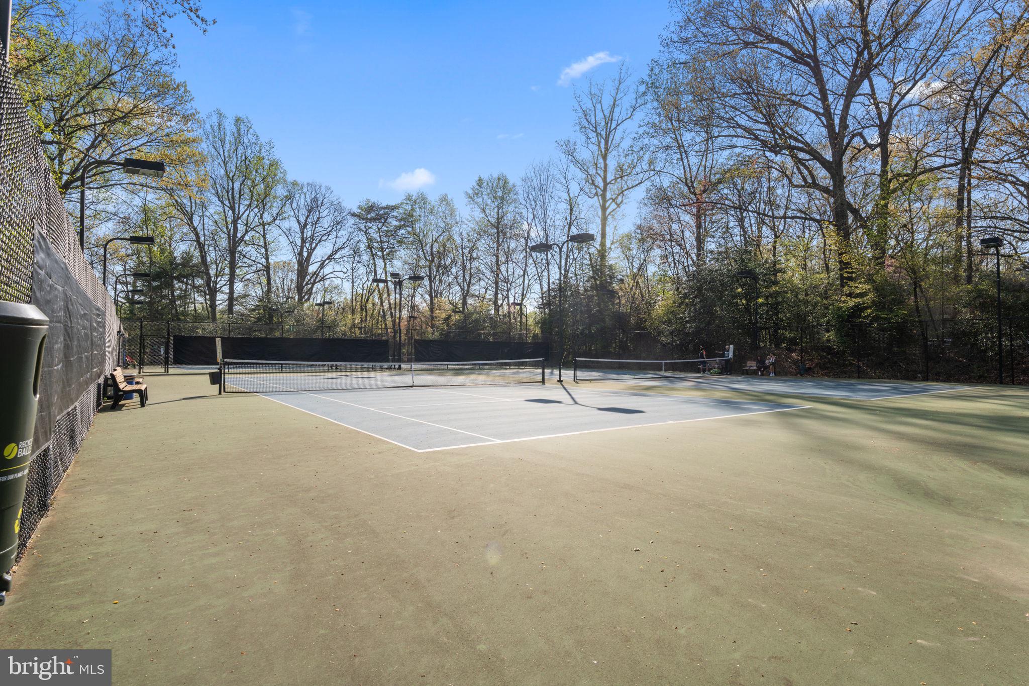 WHITNEY PARK - Residential