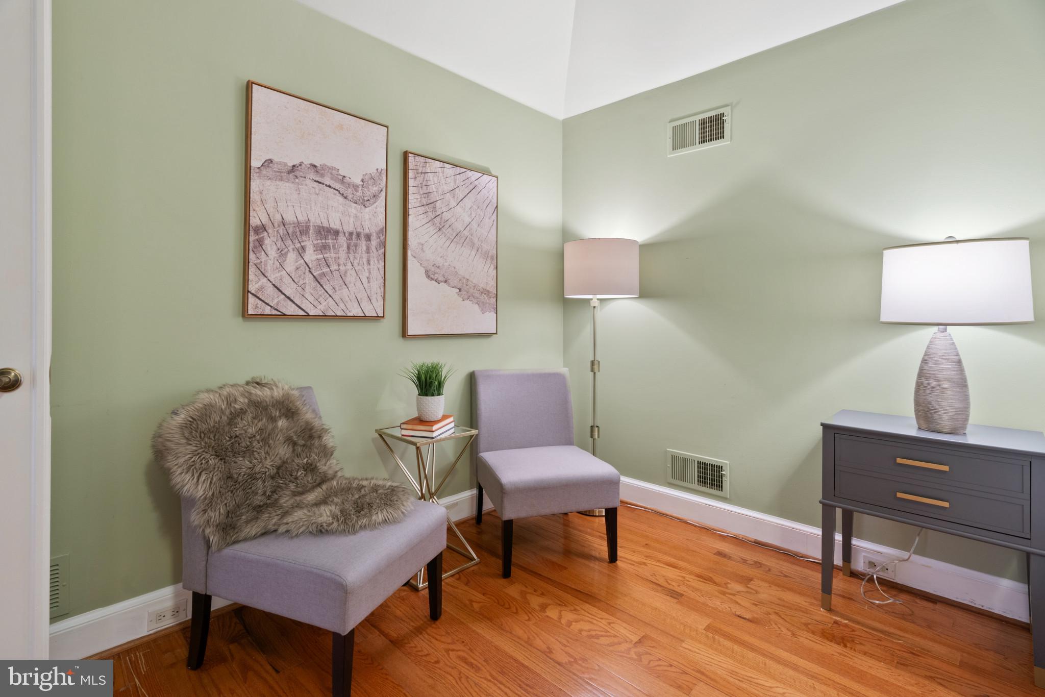 NORBECK KNOLLS - Residential