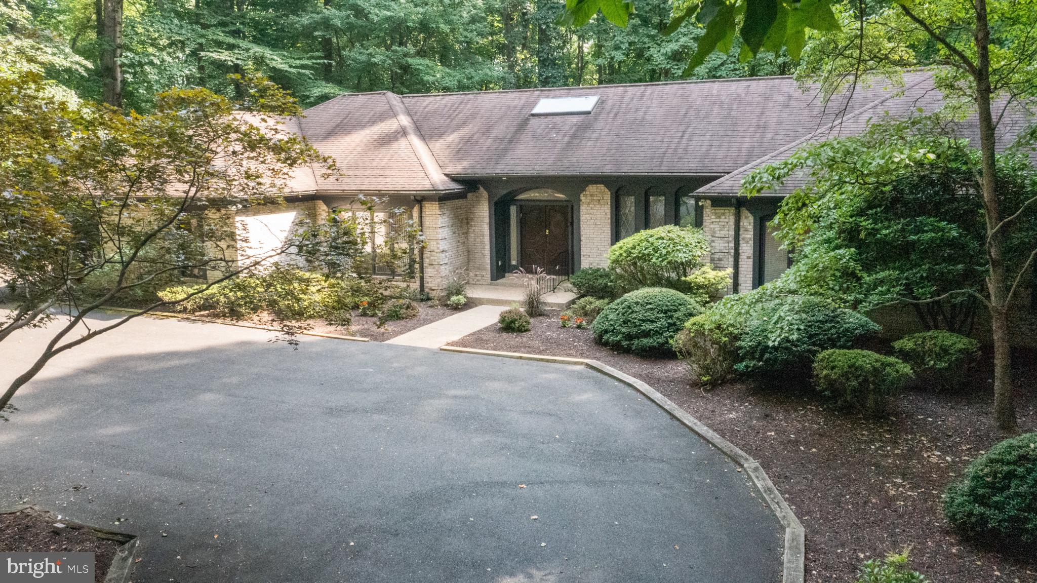 NORBECK KNOLLS - Residential