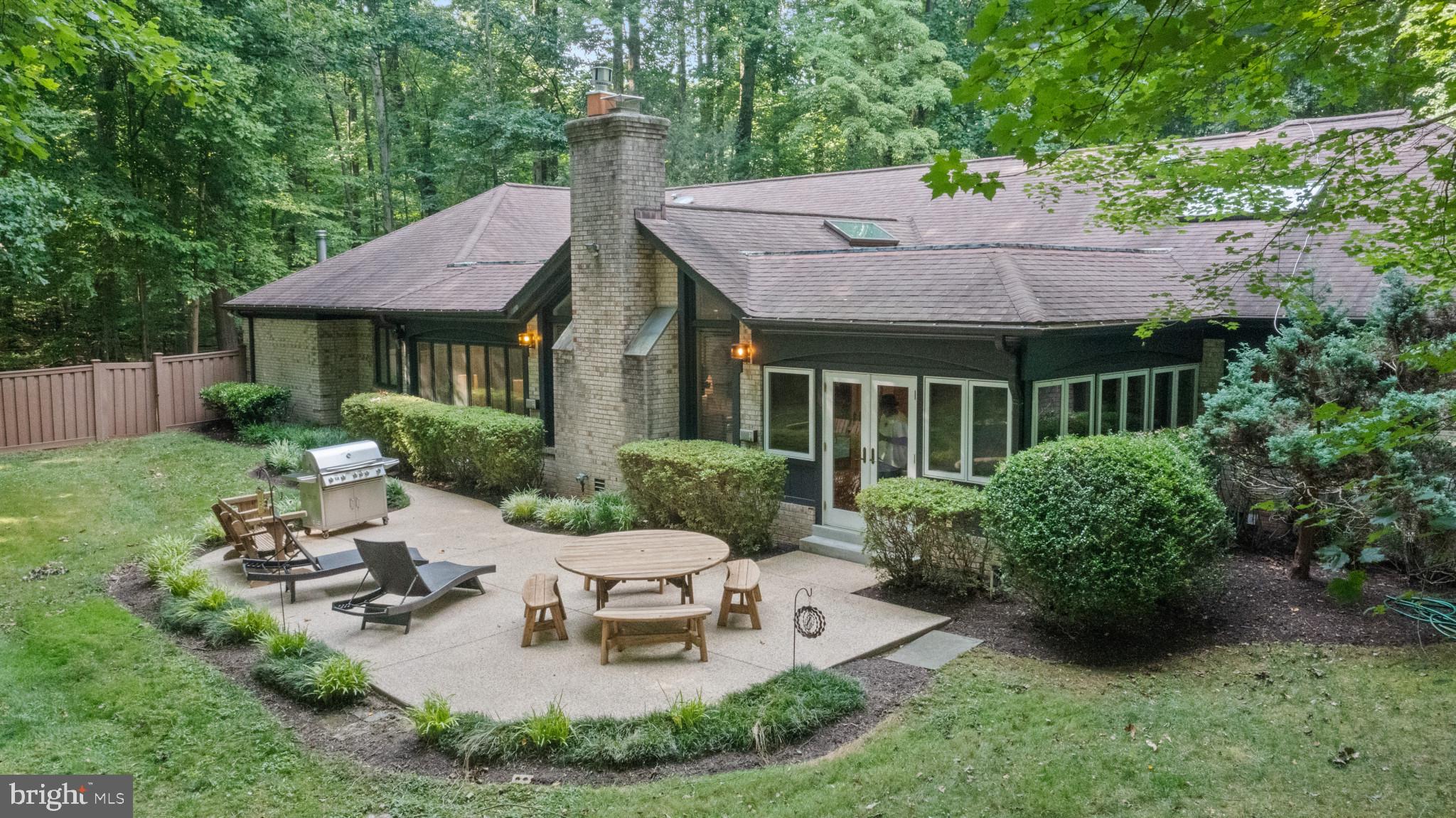 NORBECK KNOLLS - Residential