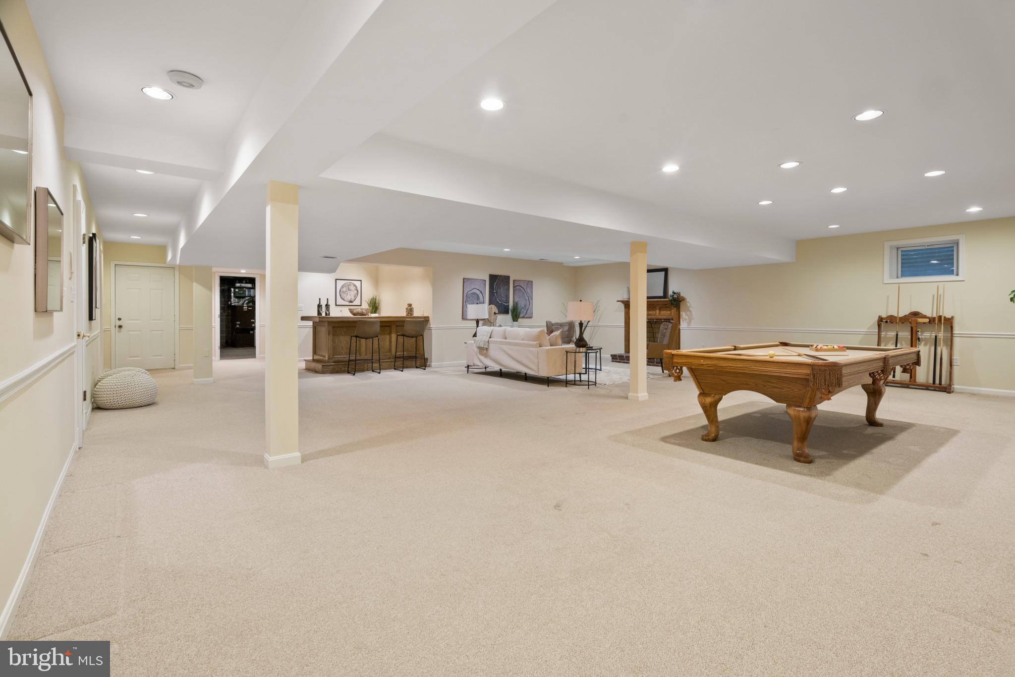 NORBECK KNOLLS - Residential