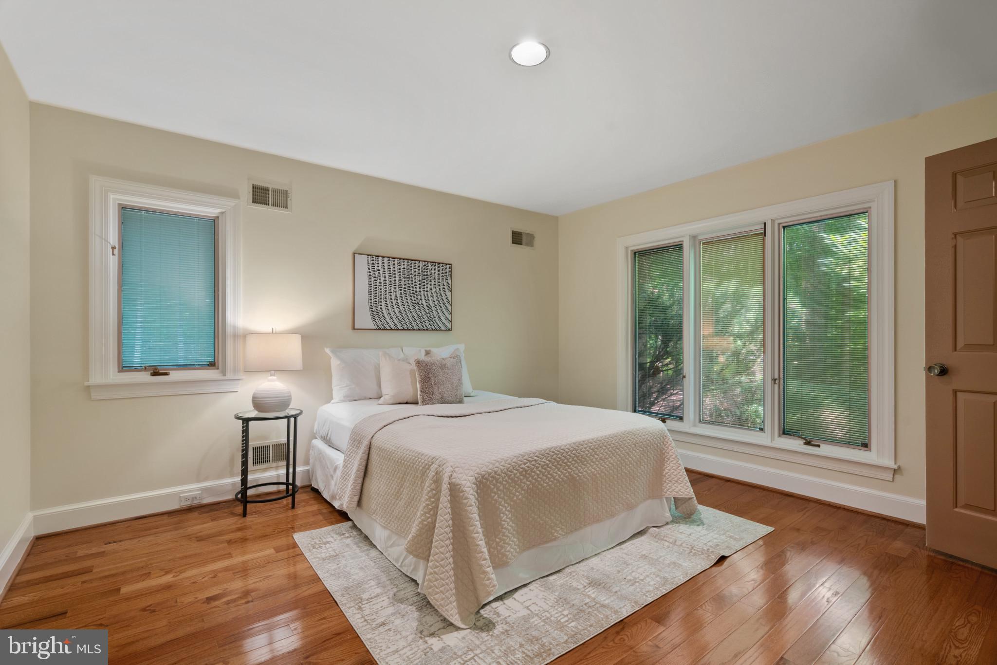 NORBECK KNOLLS - Residential