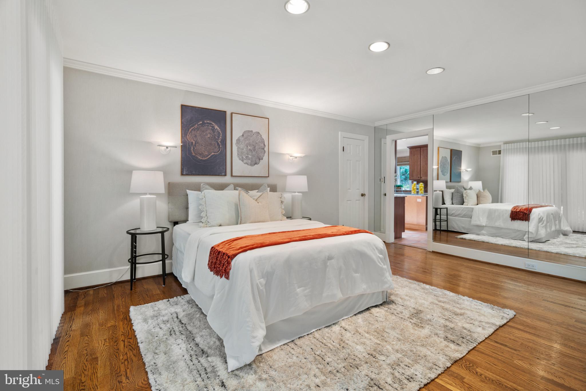 NORBECK KNOLLS - Residential