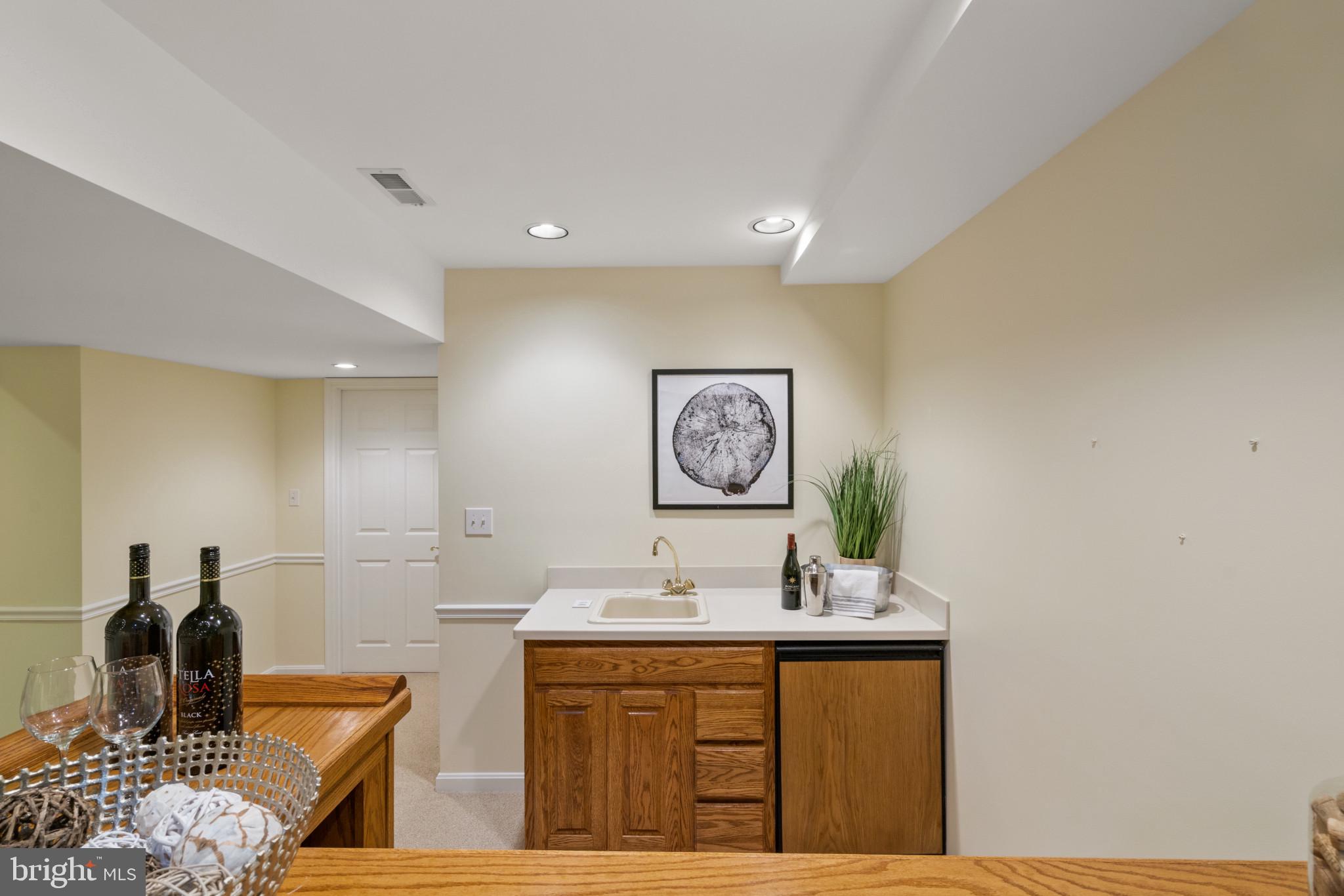 NORBECK KNOLLS - Residential