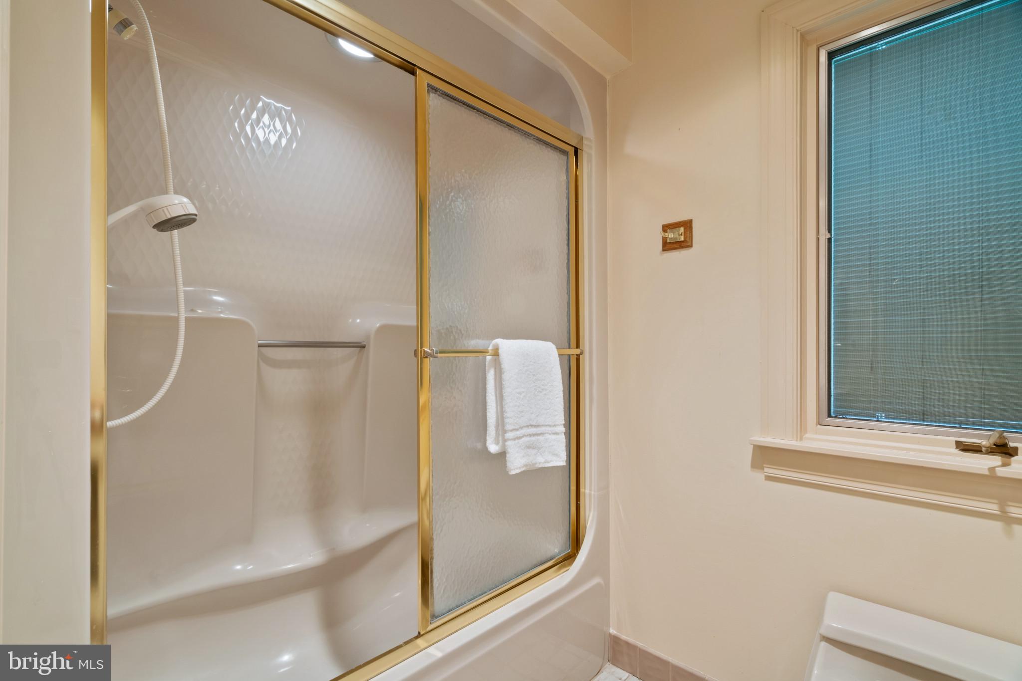 NORBECK KNOLLS - Residential