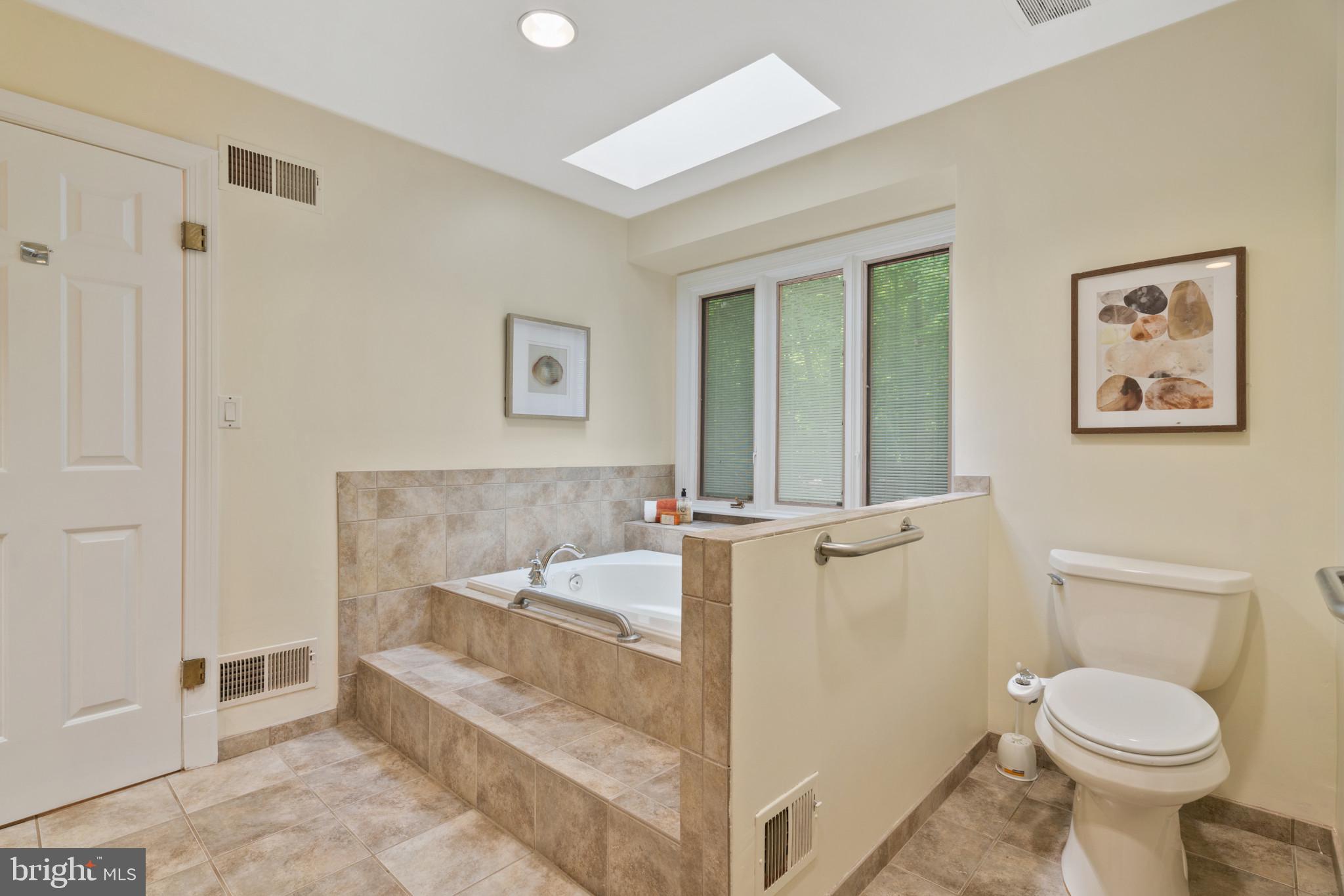 NORBECK KNOLLS - Residential