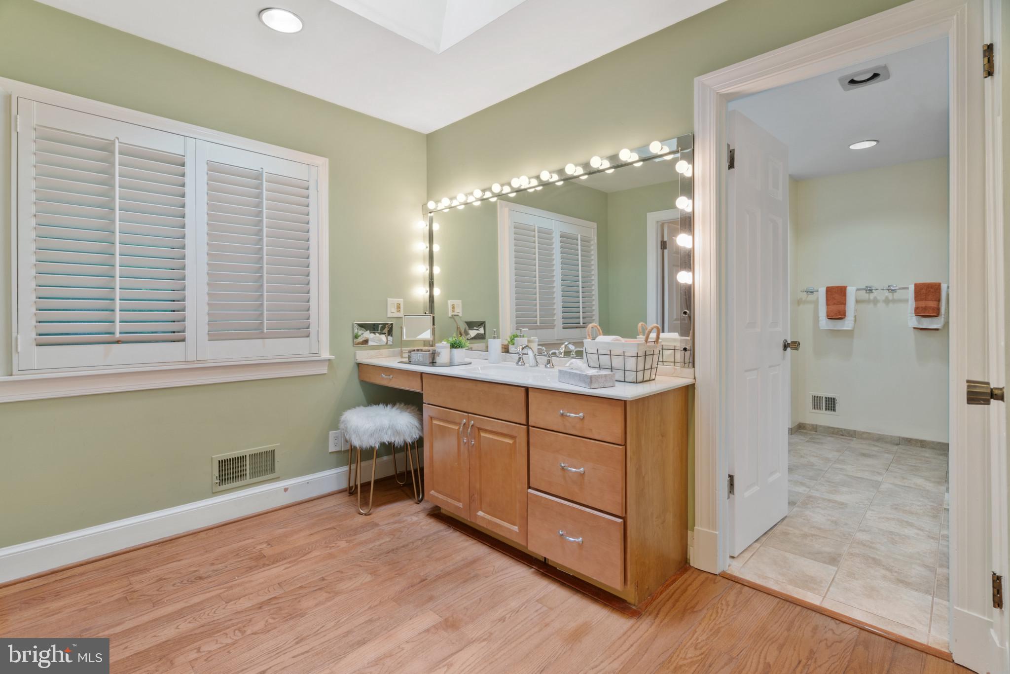 NORBECK KNOLLS - Residential