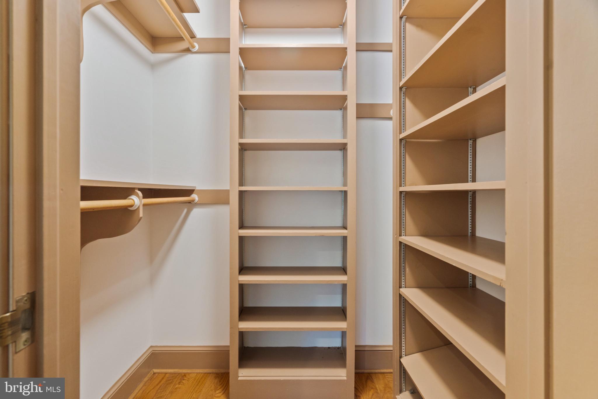 NORBECK KNOLLS - Residential