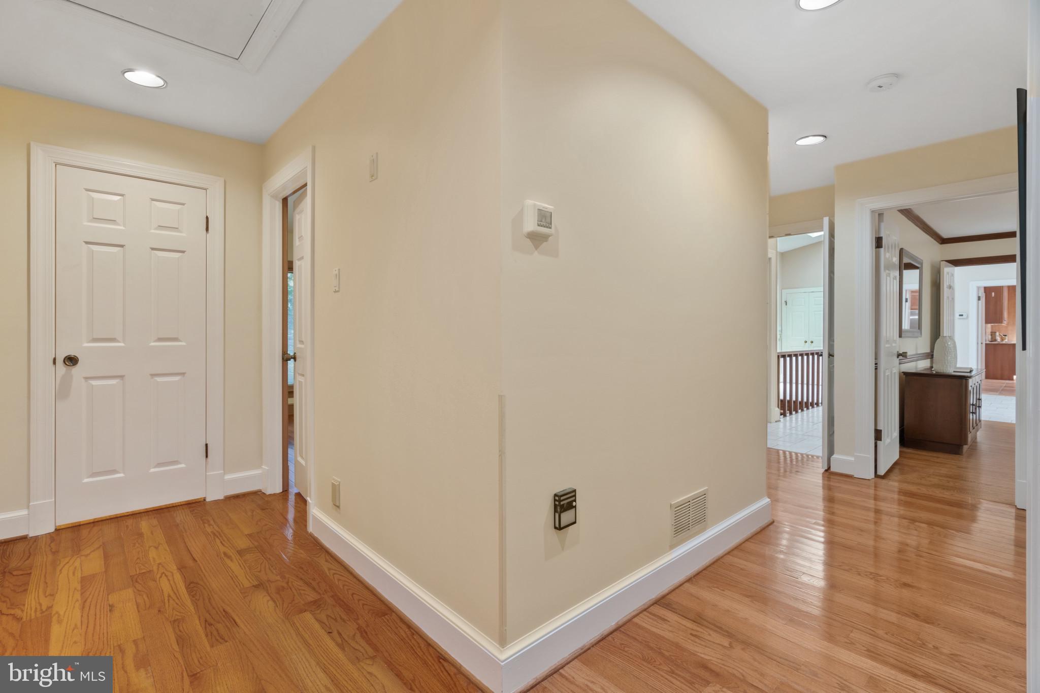 NORBECK KNOLLS - Residential