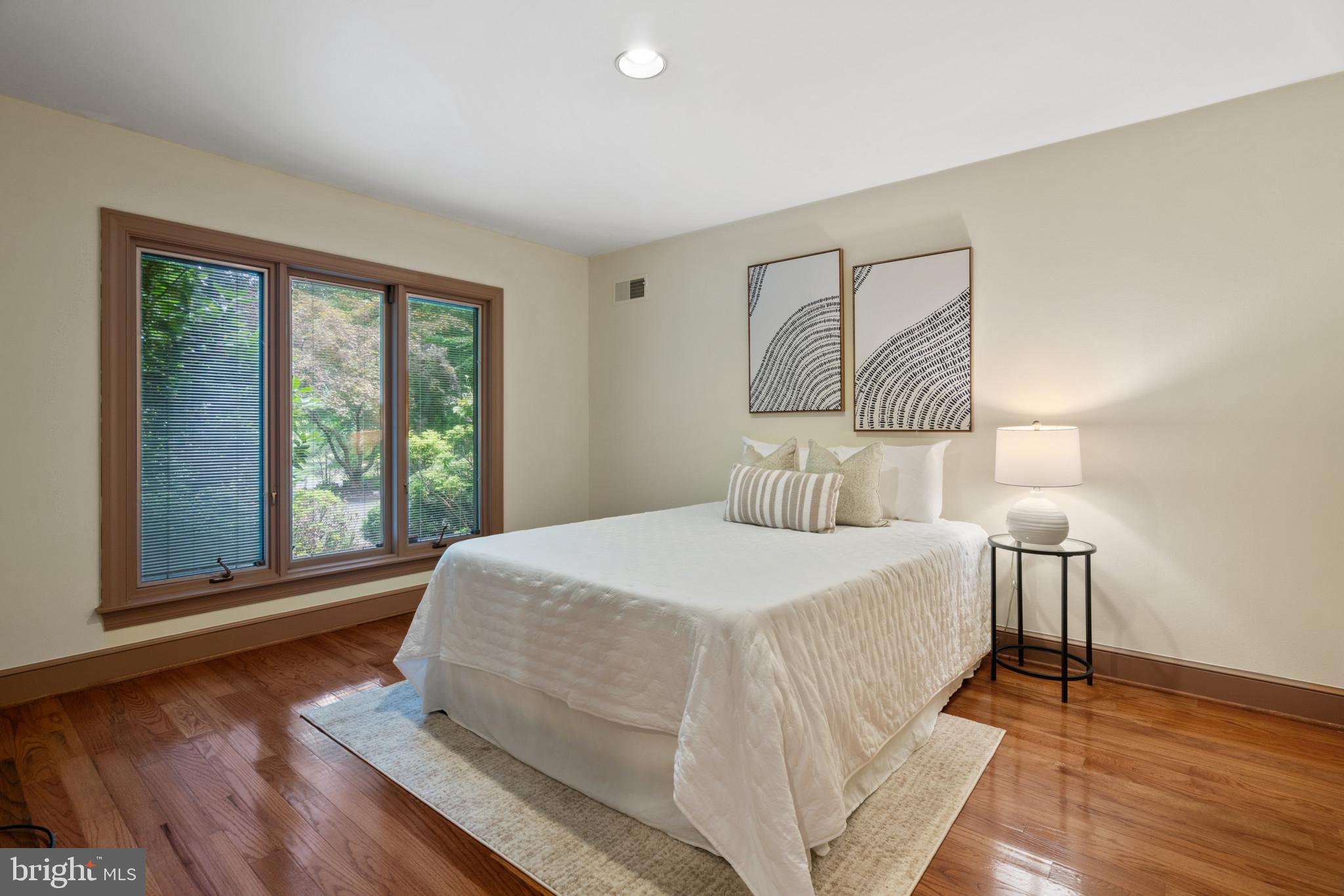 NORBECK KNOLLS - Residential