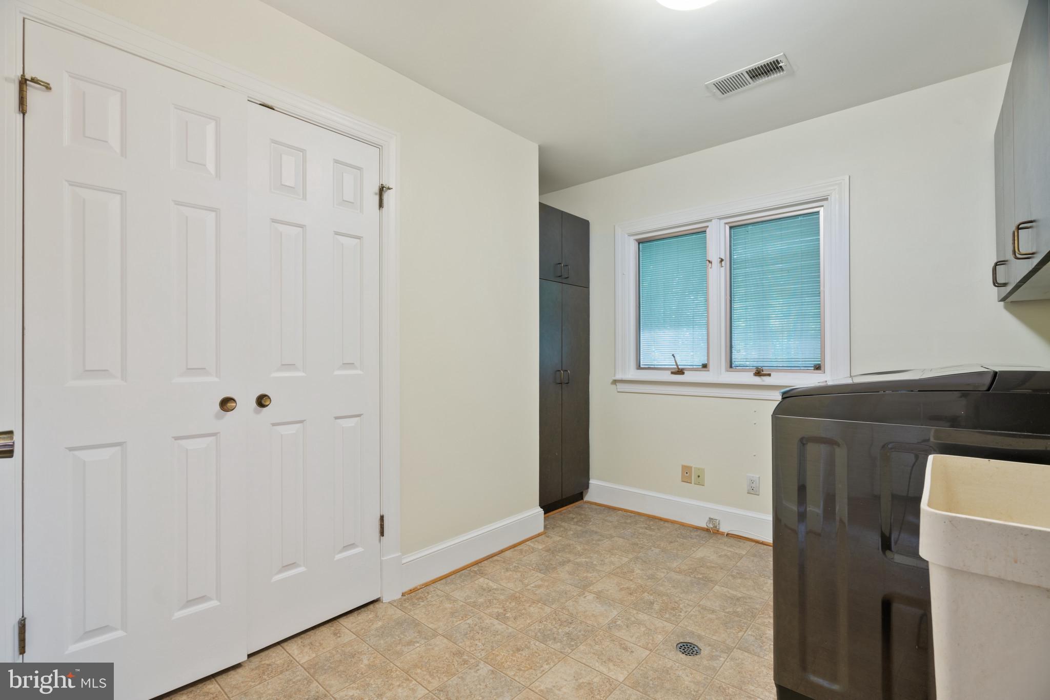 NORBECK KNOLLS - Residential