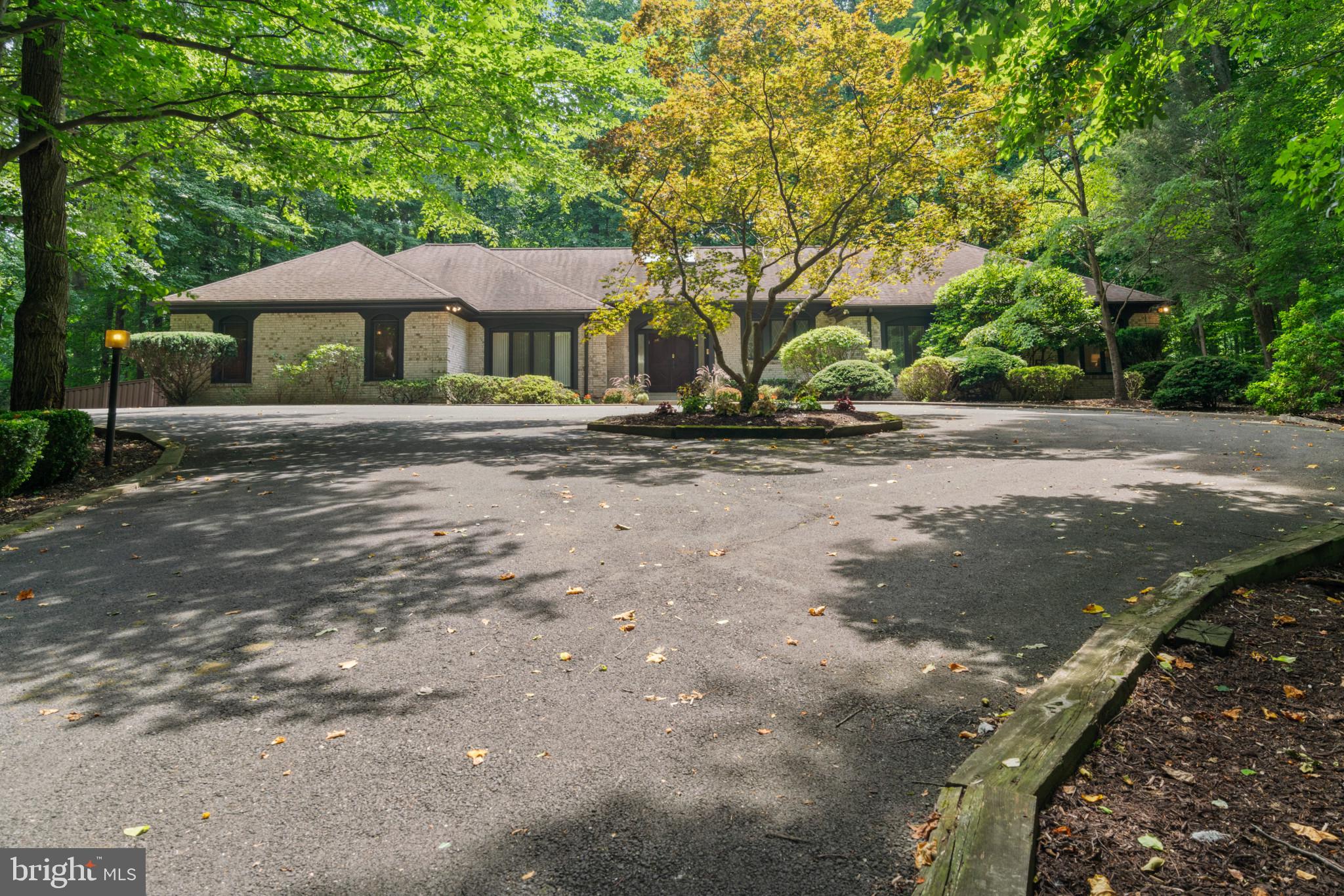 NORBECK KNOLLS - Residential