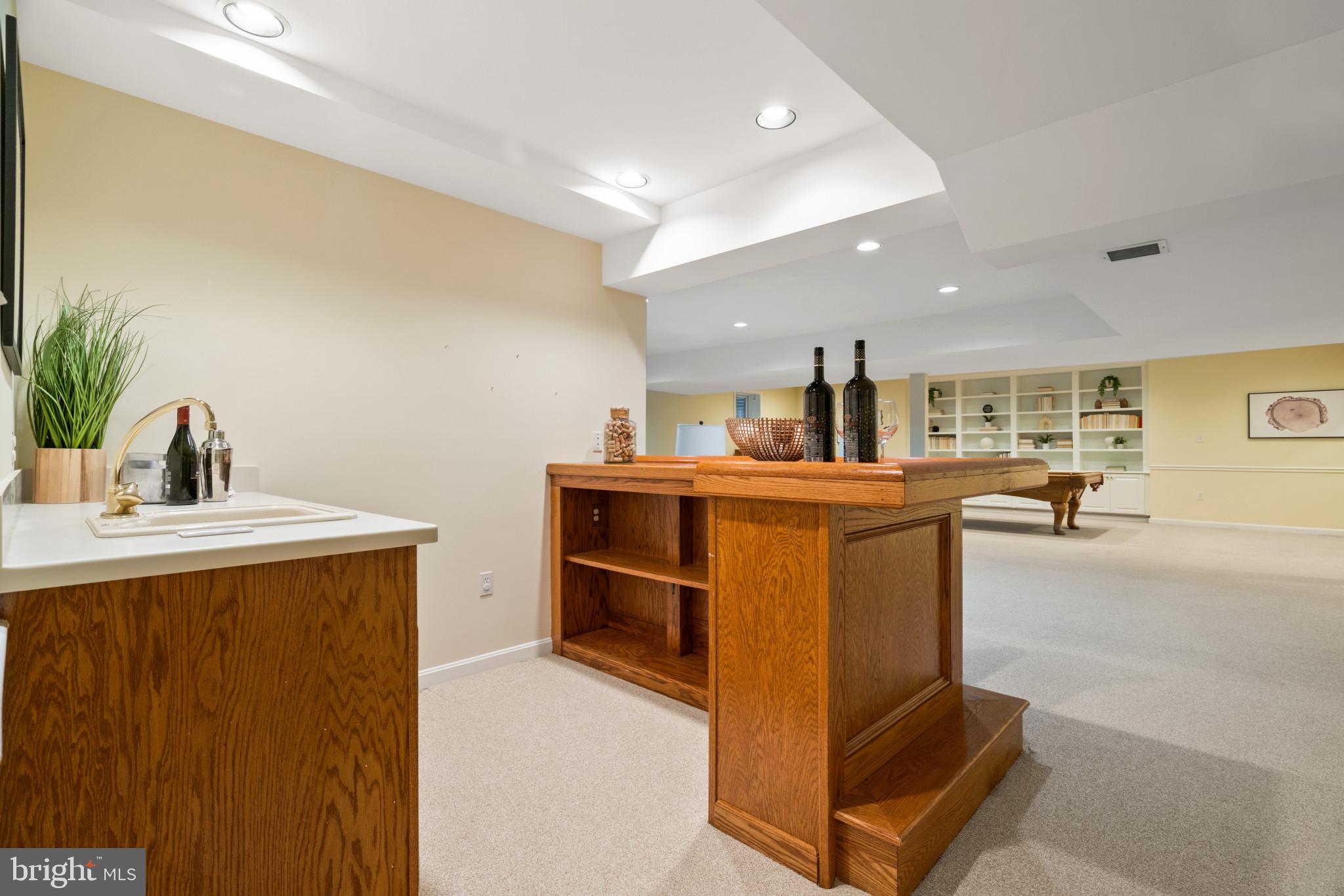 NORBECK KNOLLS - Residential