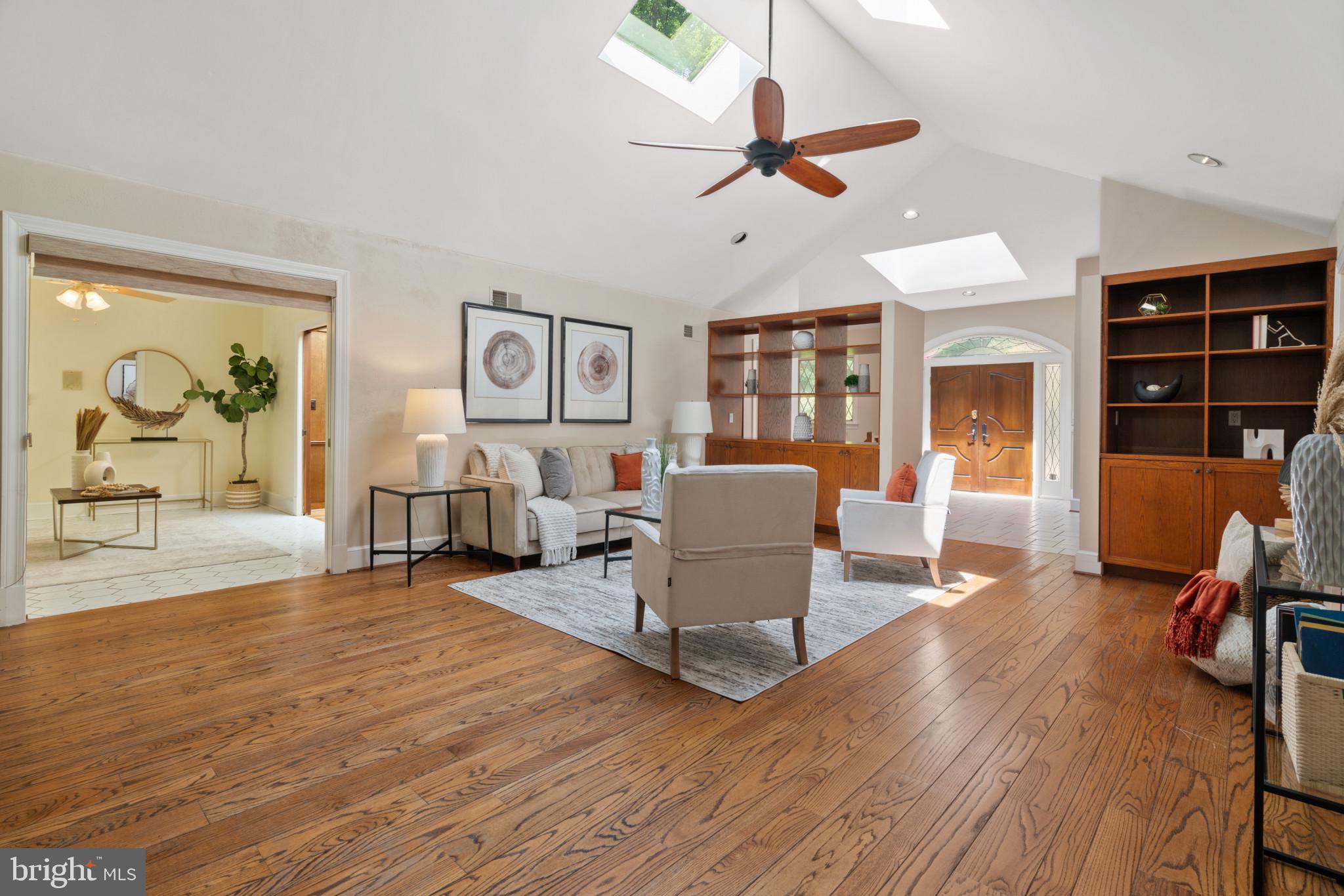 NORBECK KNOLLS - Residential