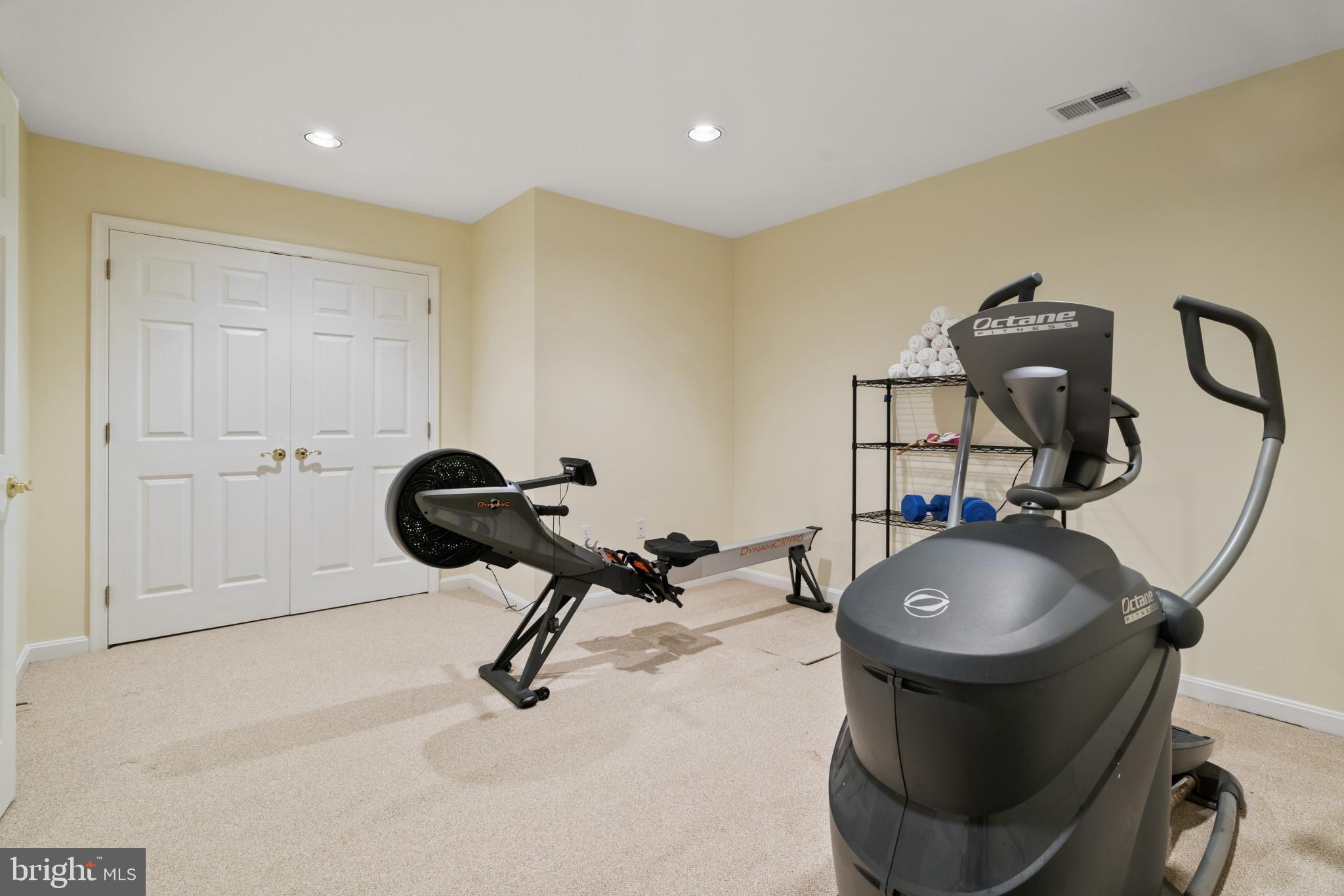 NORBECK KNOLLS - Residential