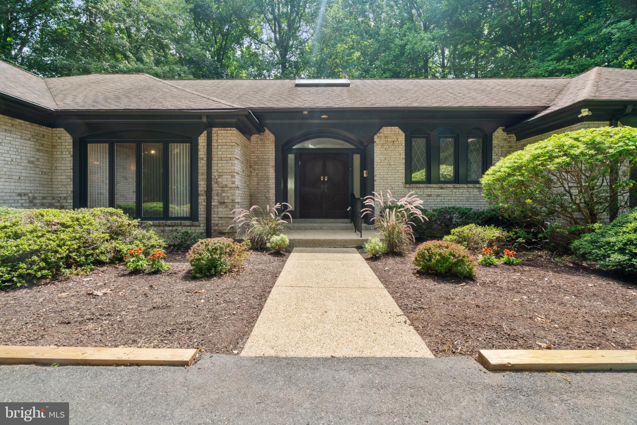 NORBECK KNOLLS - Residential