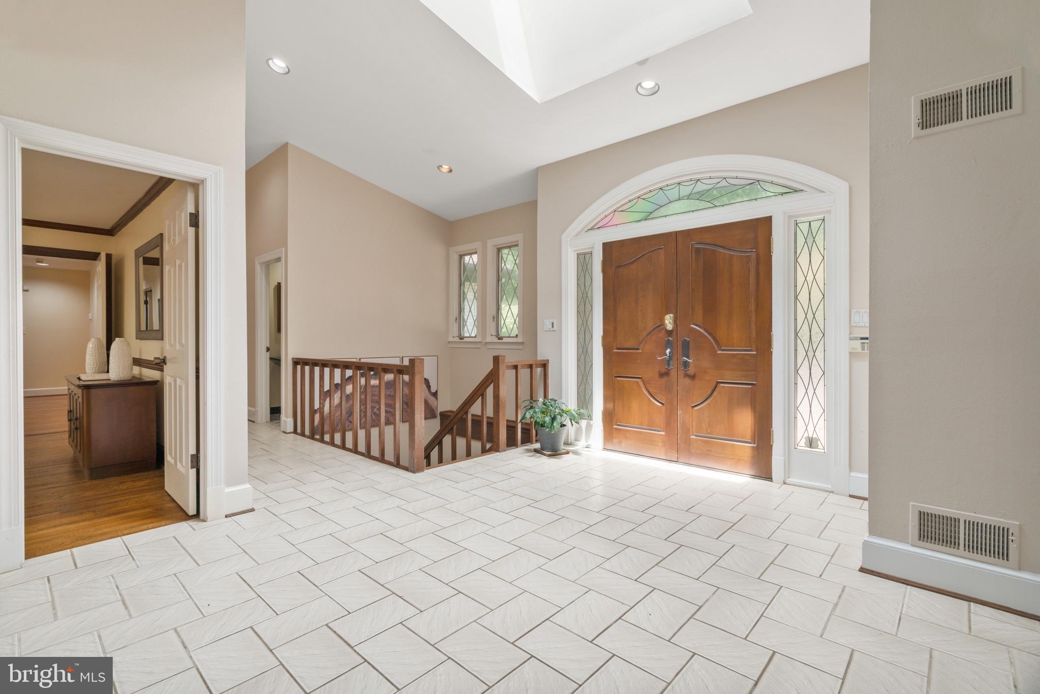 NORBECK KNOLLS - Residential