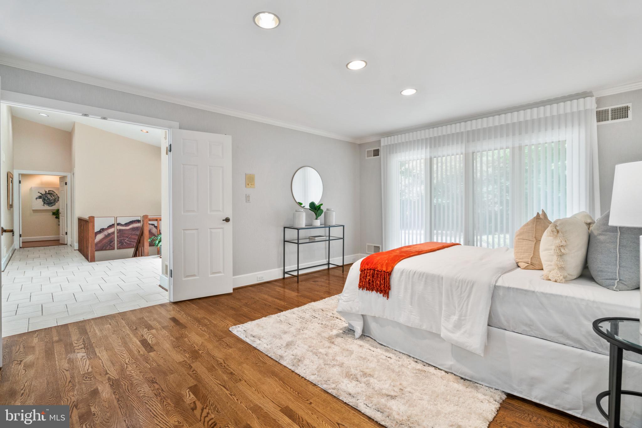 NORBECK KNOLLS - Residential