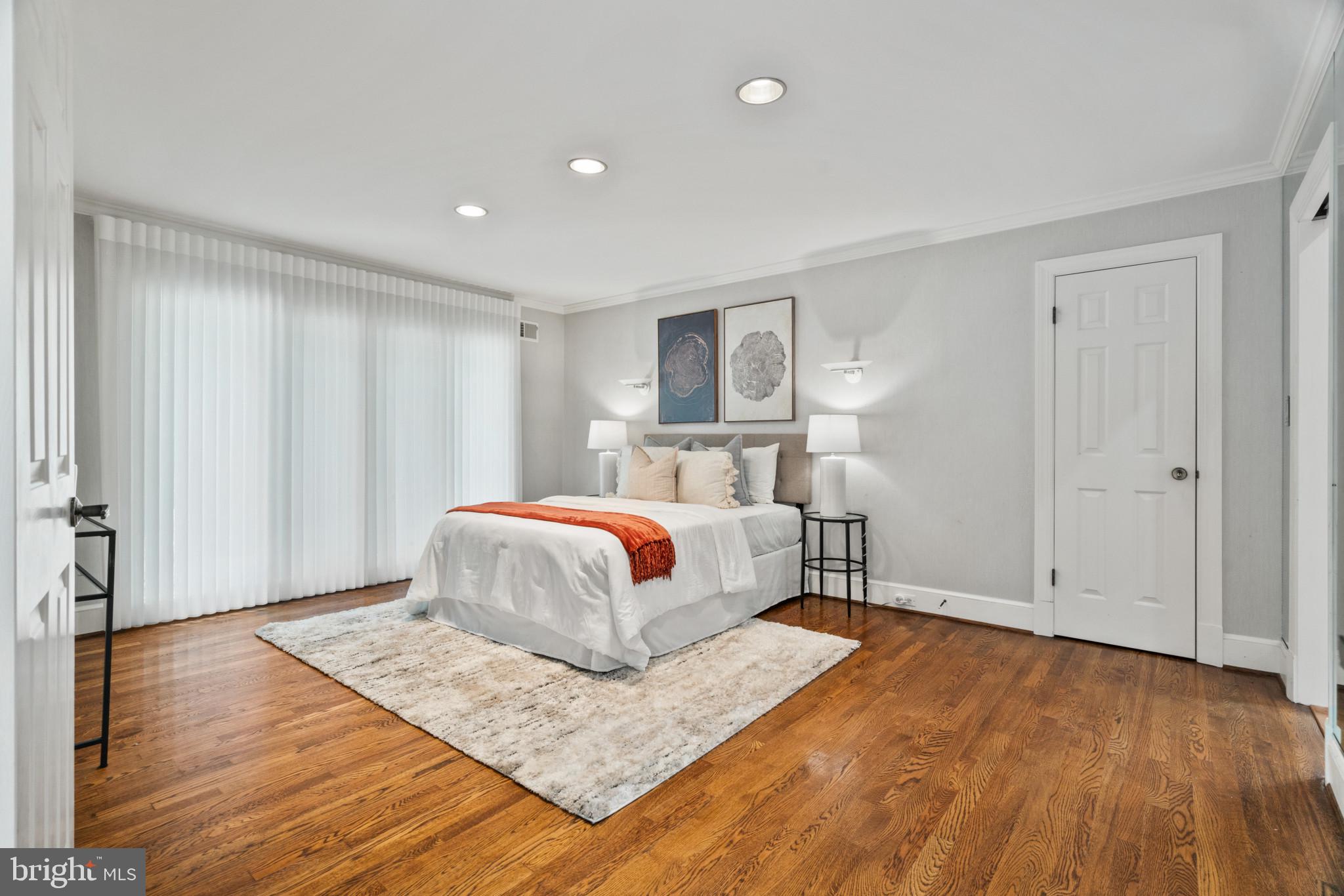 NORBECK KNOLLS - Residential