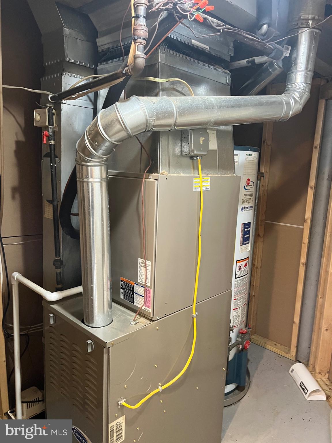 IMPERIAL GARDENS - Residential