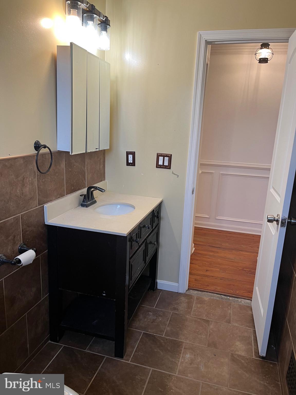 IMPERIAL GARDENS - Residential