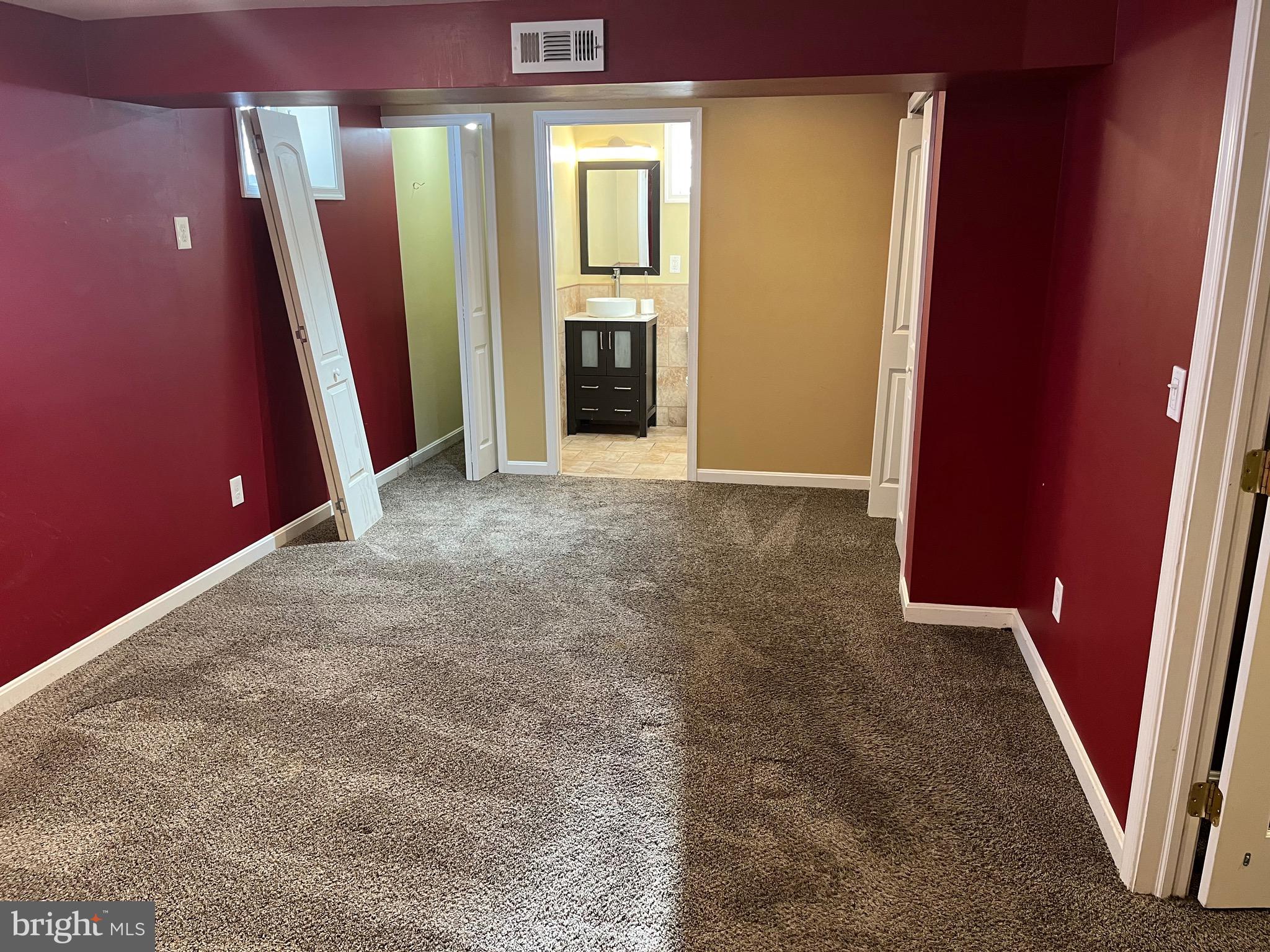 IMPERIAL GARDENS - Residential