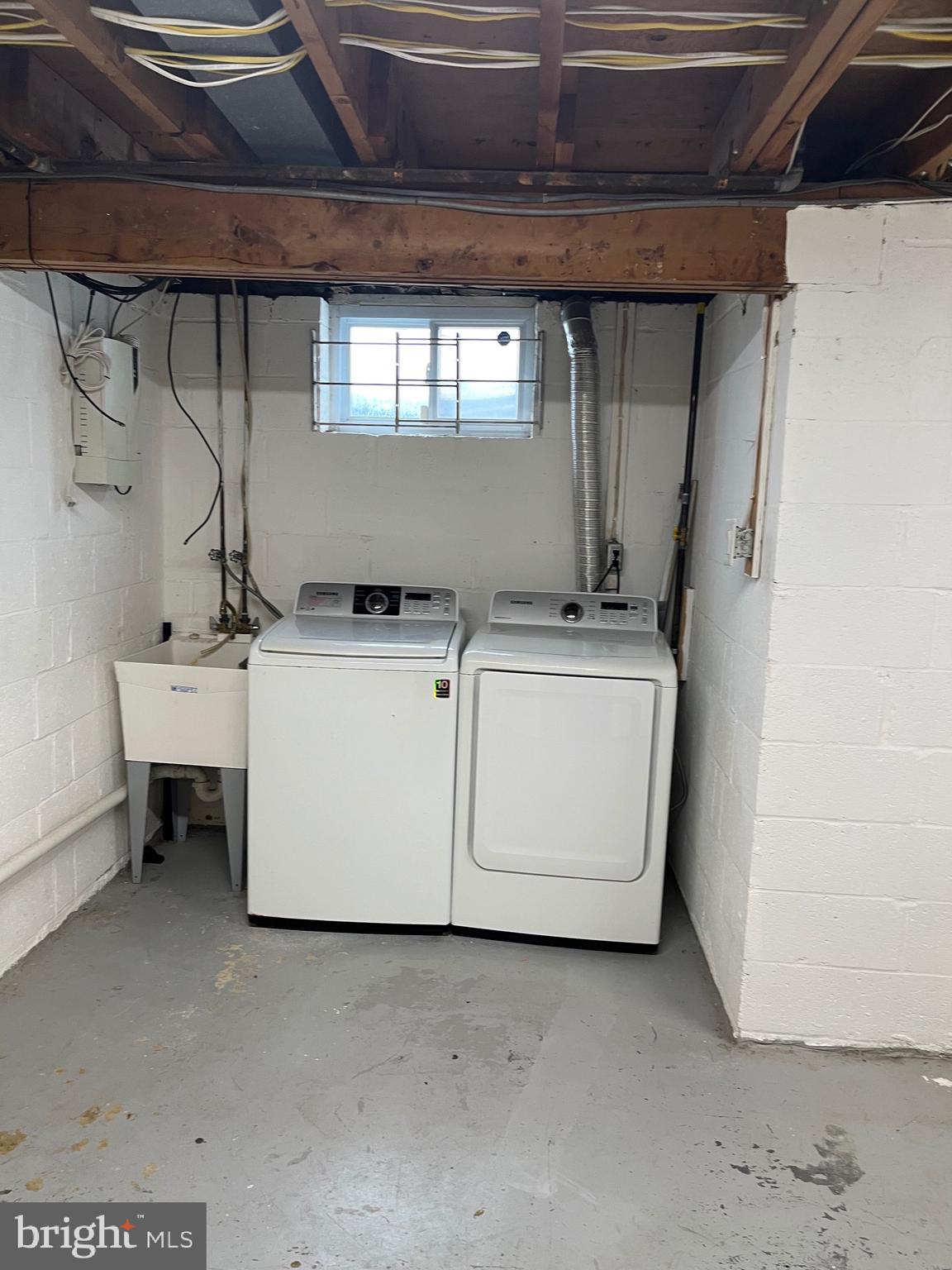 IMPERIAL GARDENS - Residential