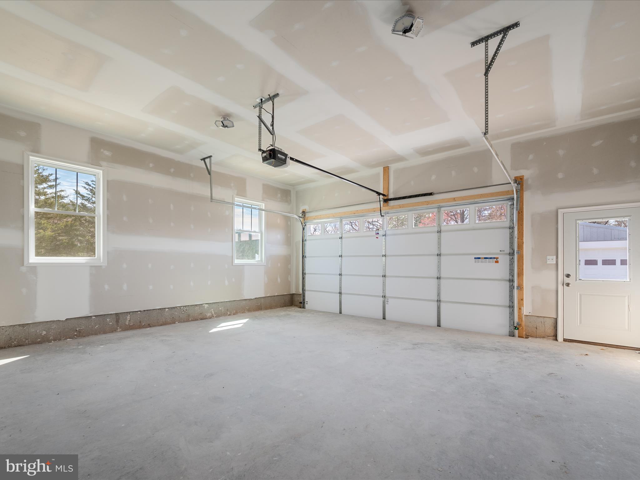 CRESCENT ORCHARDS - Residential