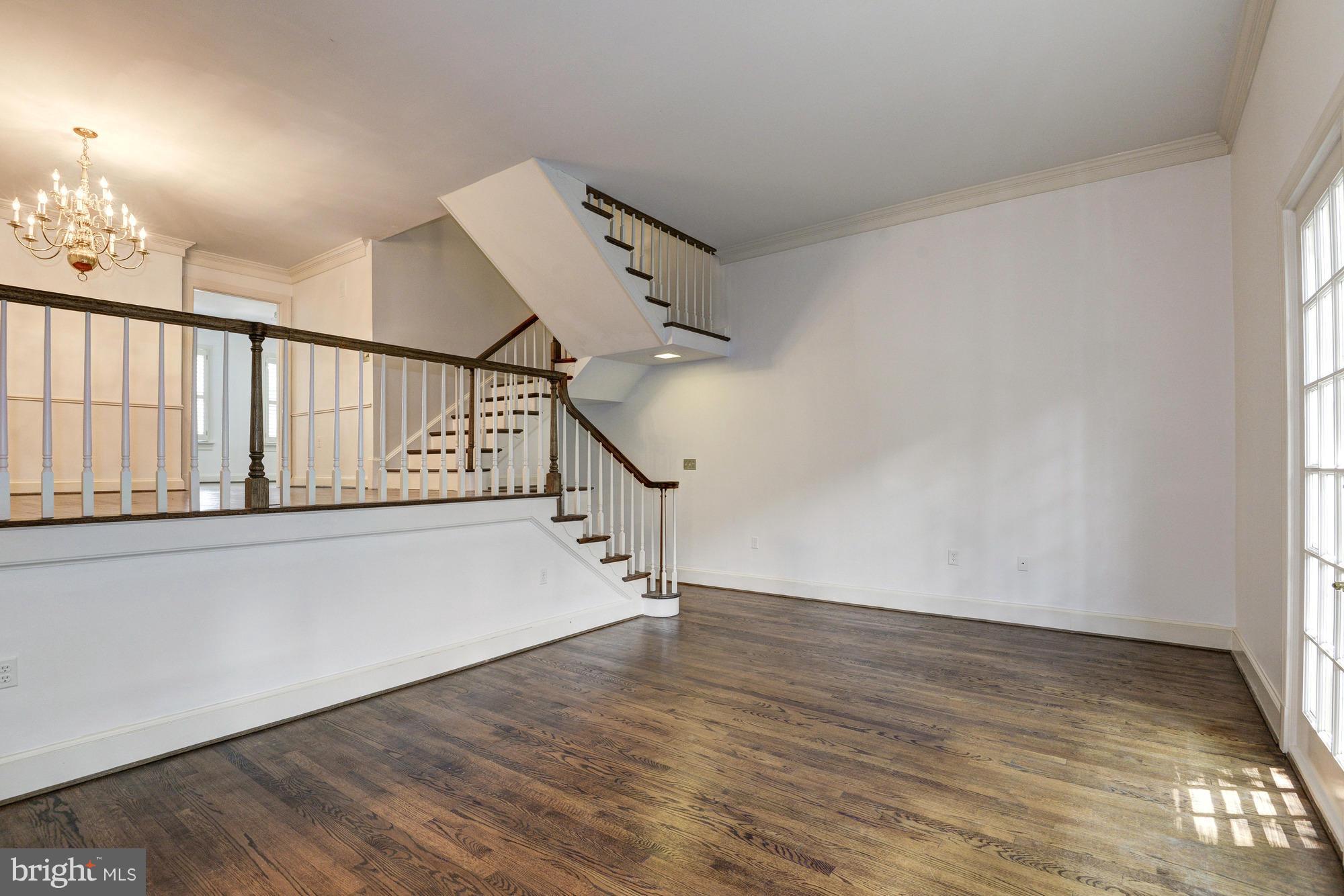 PRINCESS STREET TOWNHOUSES - Residential Lease