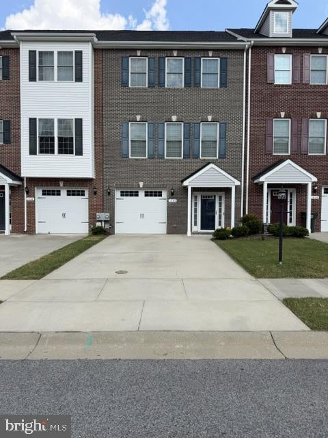 Townhouse For Sale - 1036 Rye Drive<br/> Charles County, LA PLATA, MD 20646
