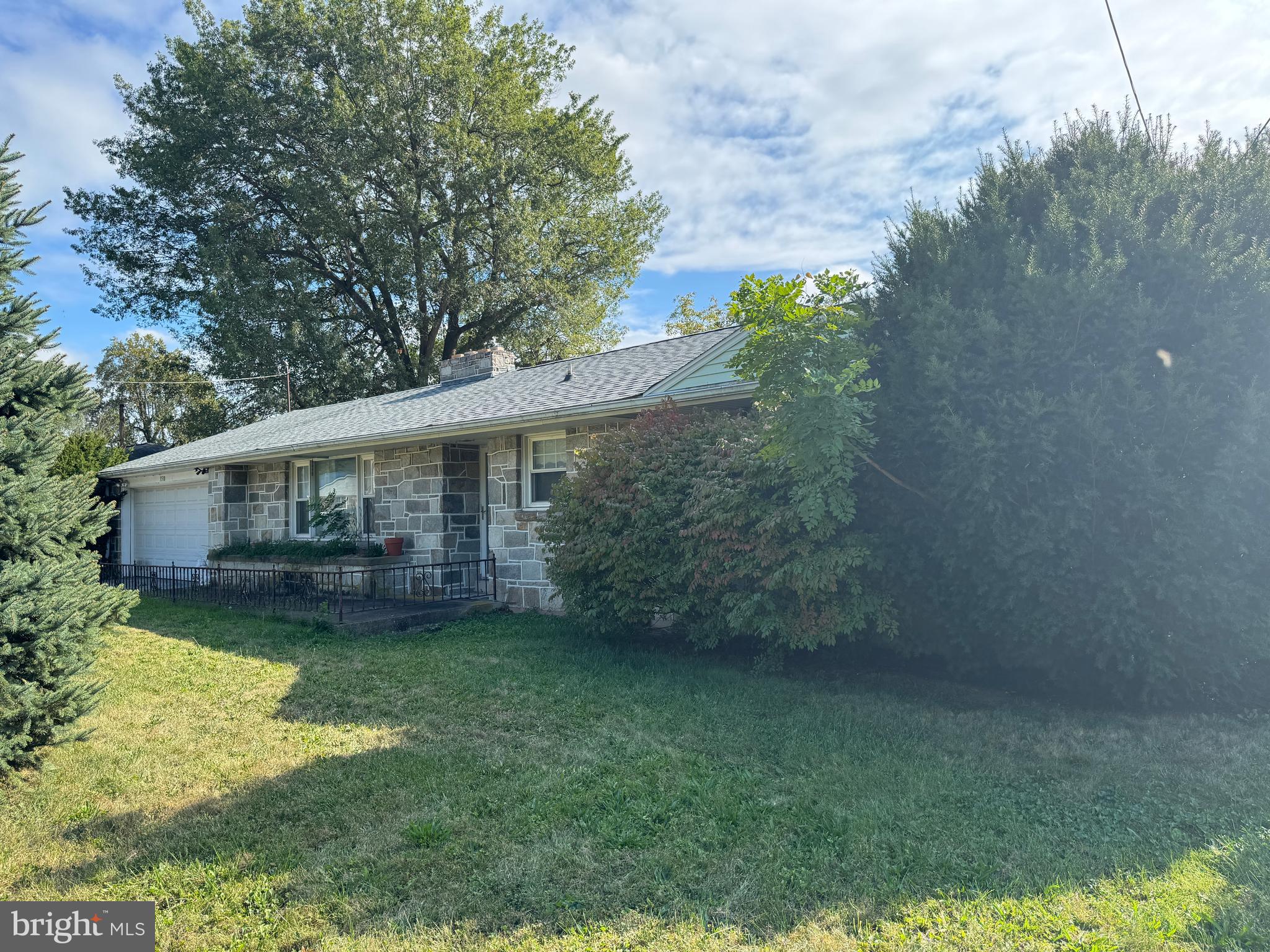 TOWER VILLAGE - Residential