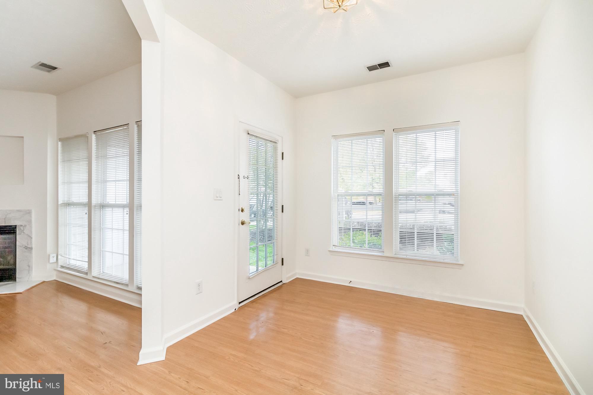 PINEY ORCHARD - Residential