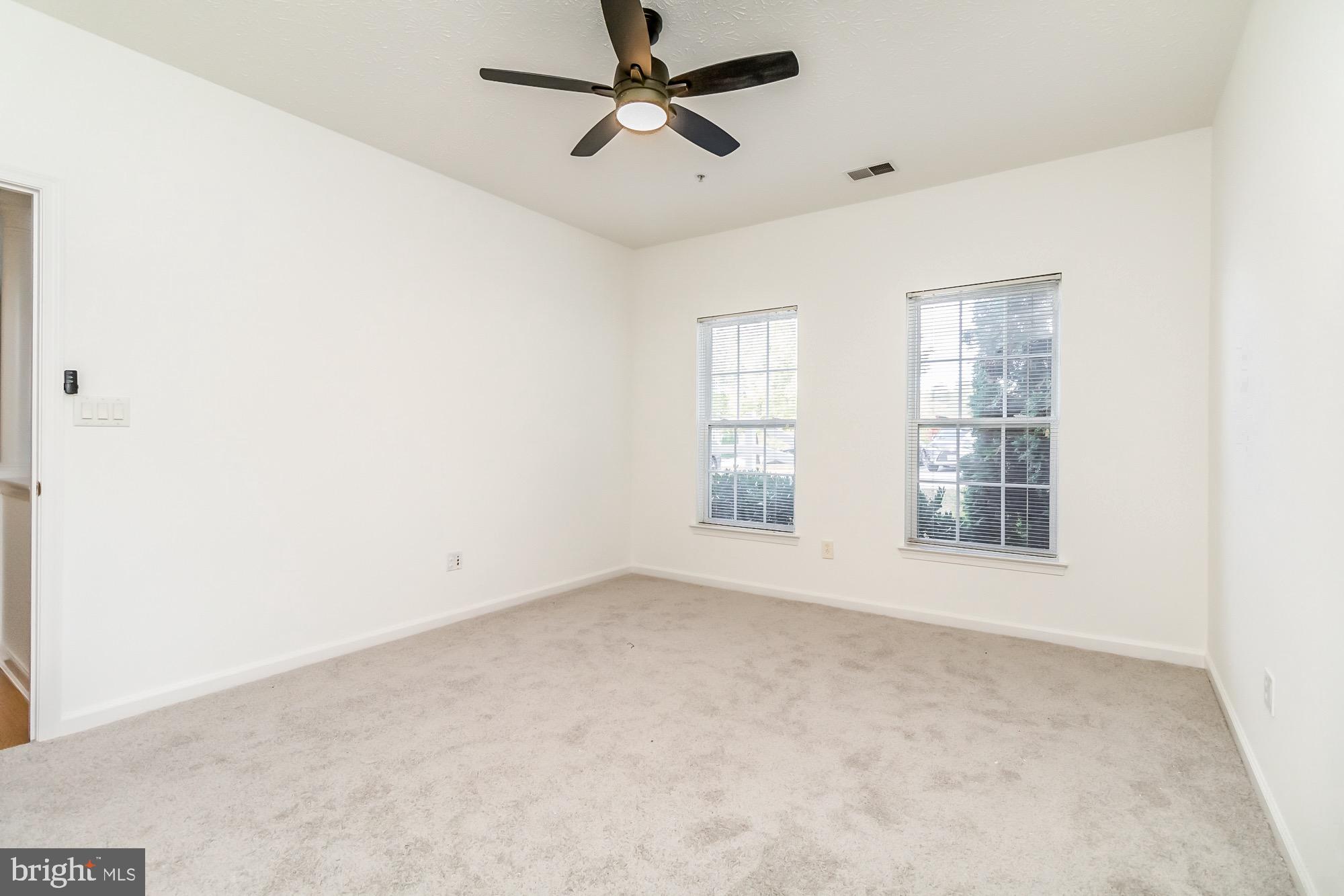 PINEY ORCHARD - Residential