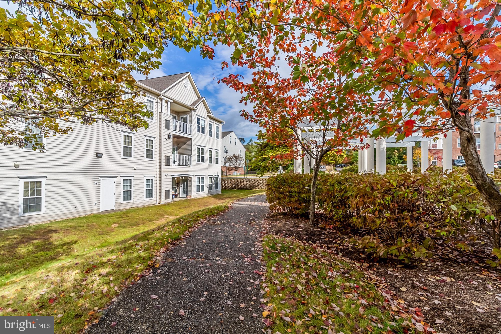 PINEY ORCHARD - Residential