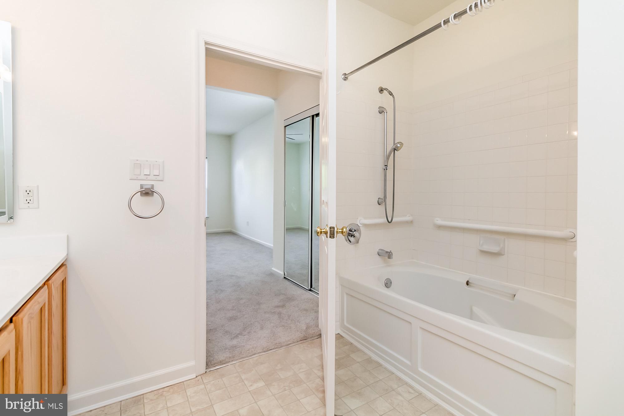 PINEY ORCHARD - Residential